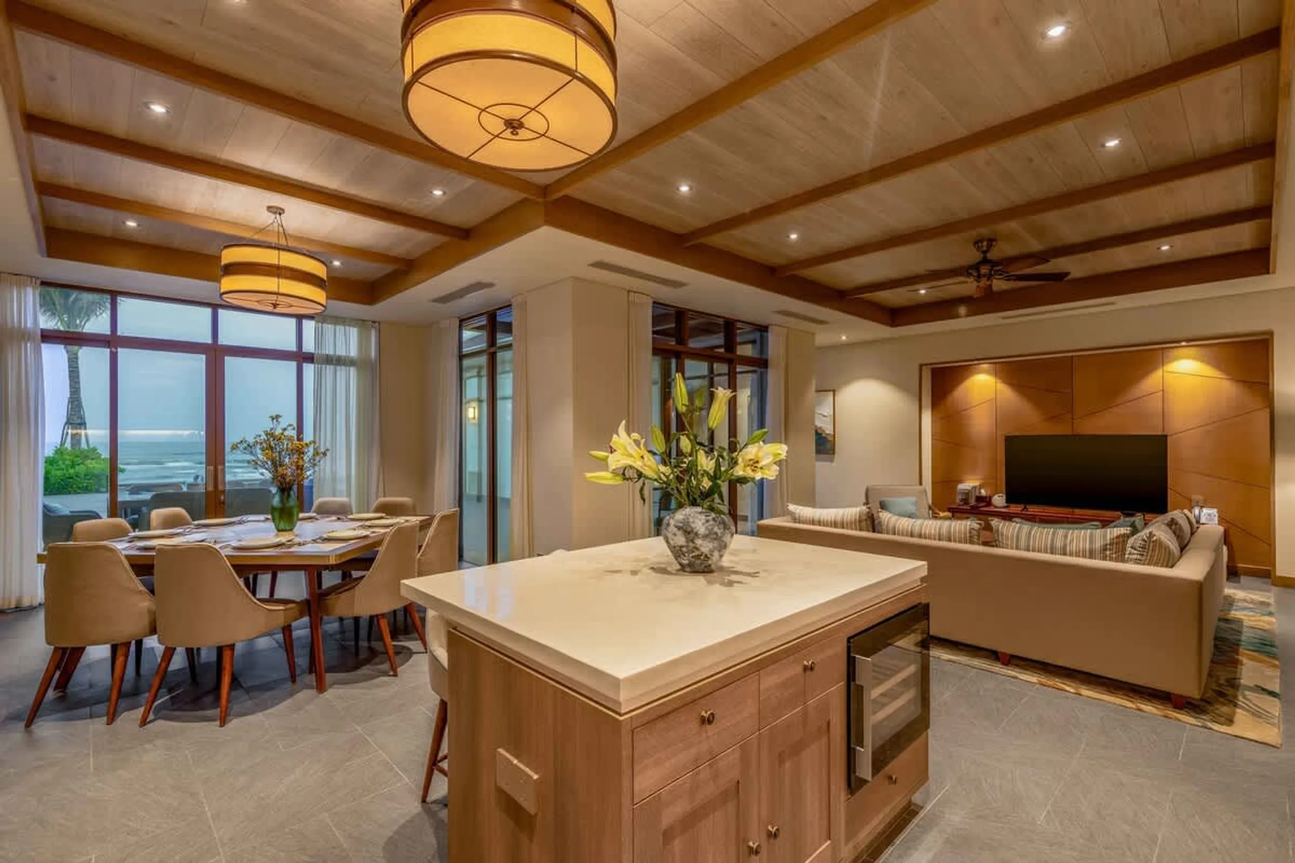 Phenomenal Oceanfront Villa with Private Pool & 5-Star Resort Amenities — photograph 7