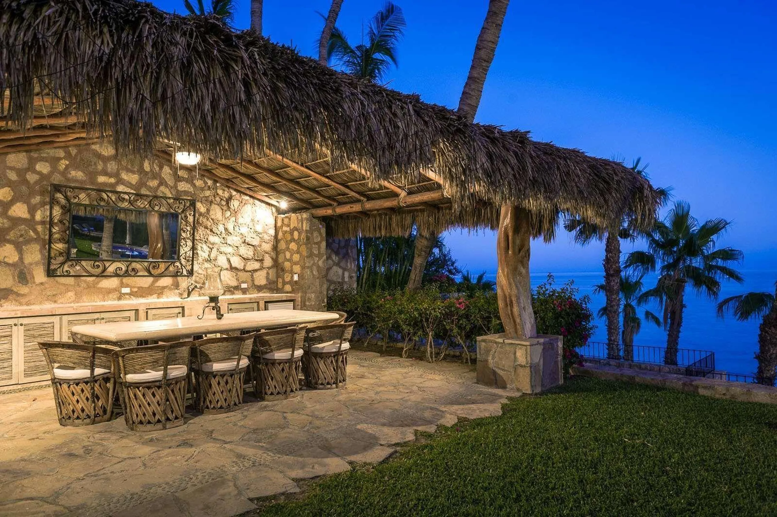 Peaceful Front beach Villa in Palmilla — photograph 10