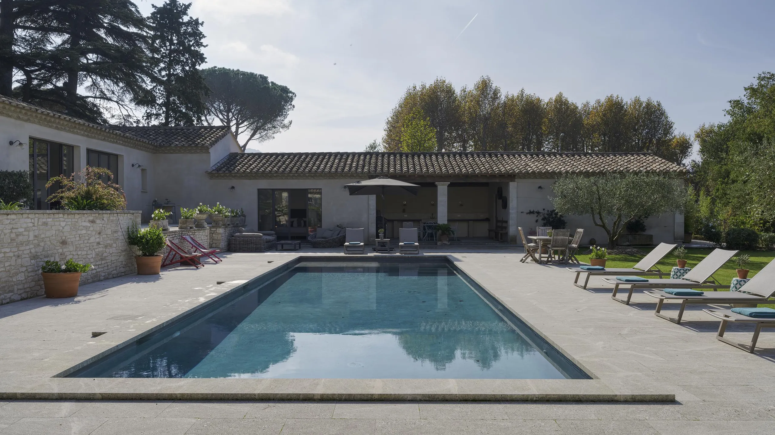 Luxury Escape Villa with Poolside Symphony VILLAWAY® — photograph 10
