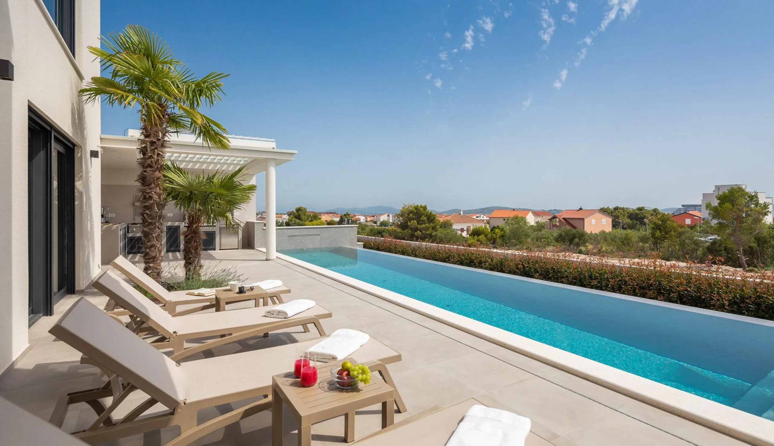 Chic Villa with Pool and Olive Grove Lounge in Scenic Vodice — photograph 7