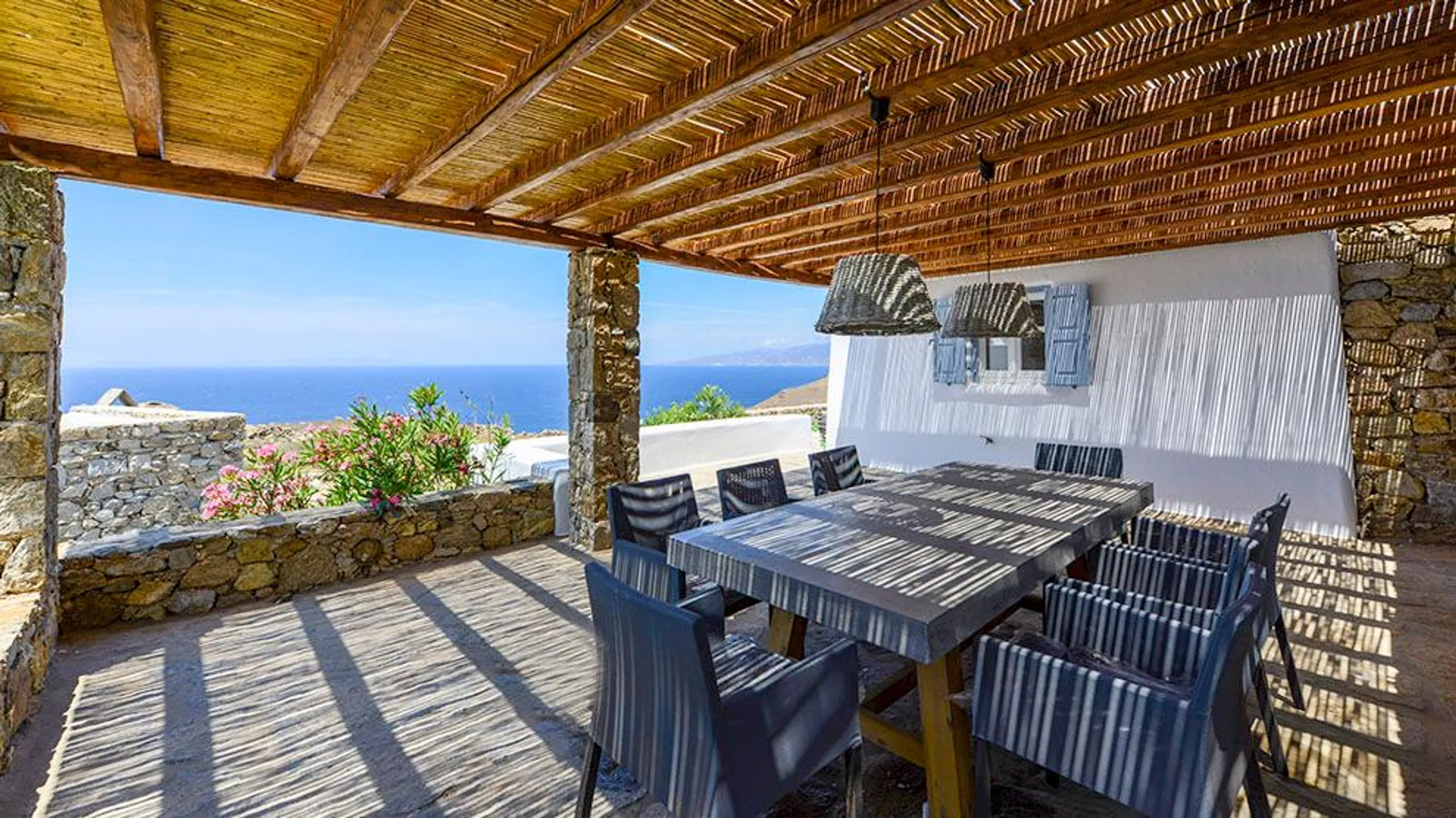 Marvelous Minimalist Villa with Private Pool and Sea Views — photograph 4