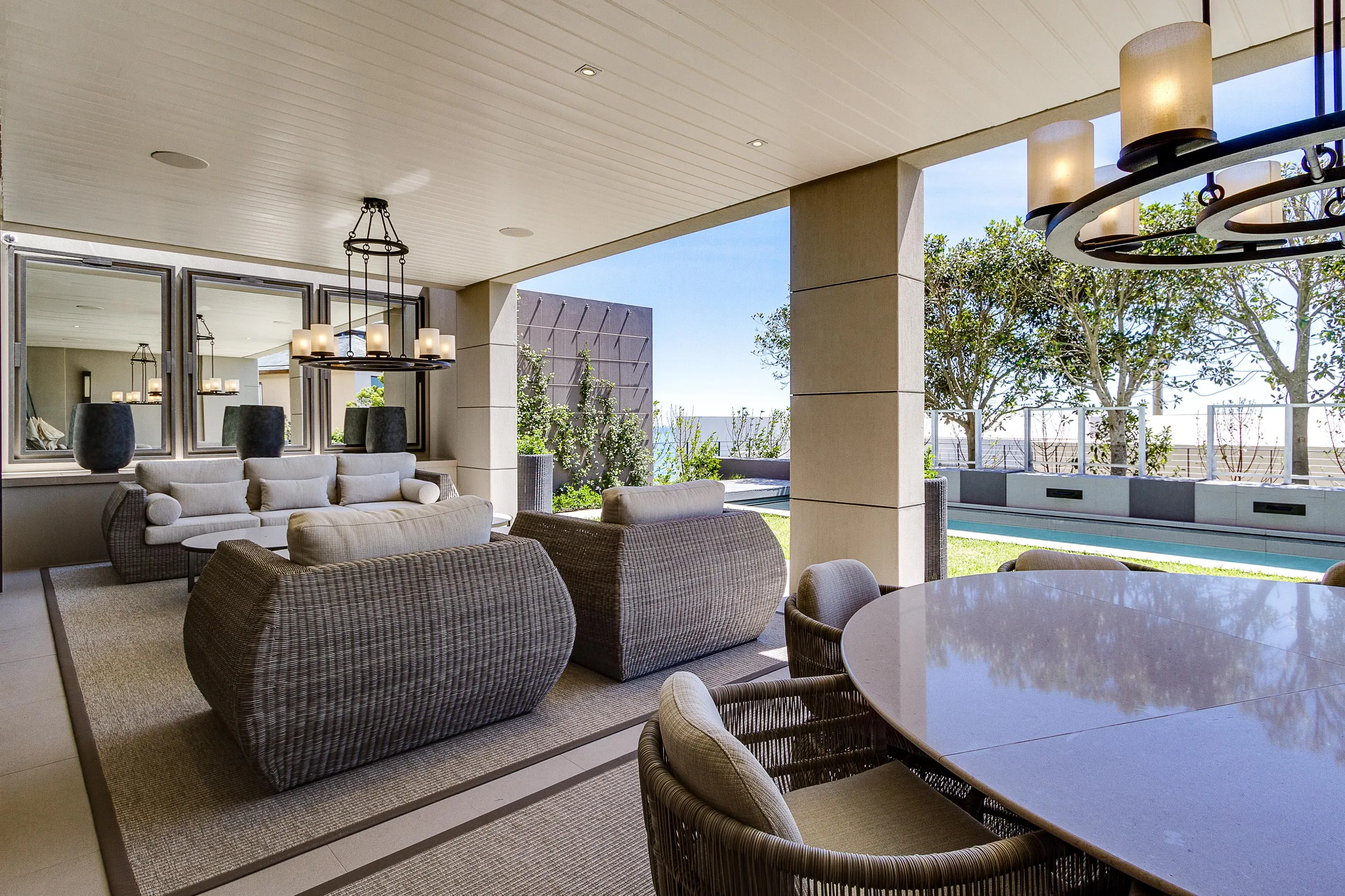Luxurious Bantry Bay Villa with Private Pool and Atlantic View — photograph 5