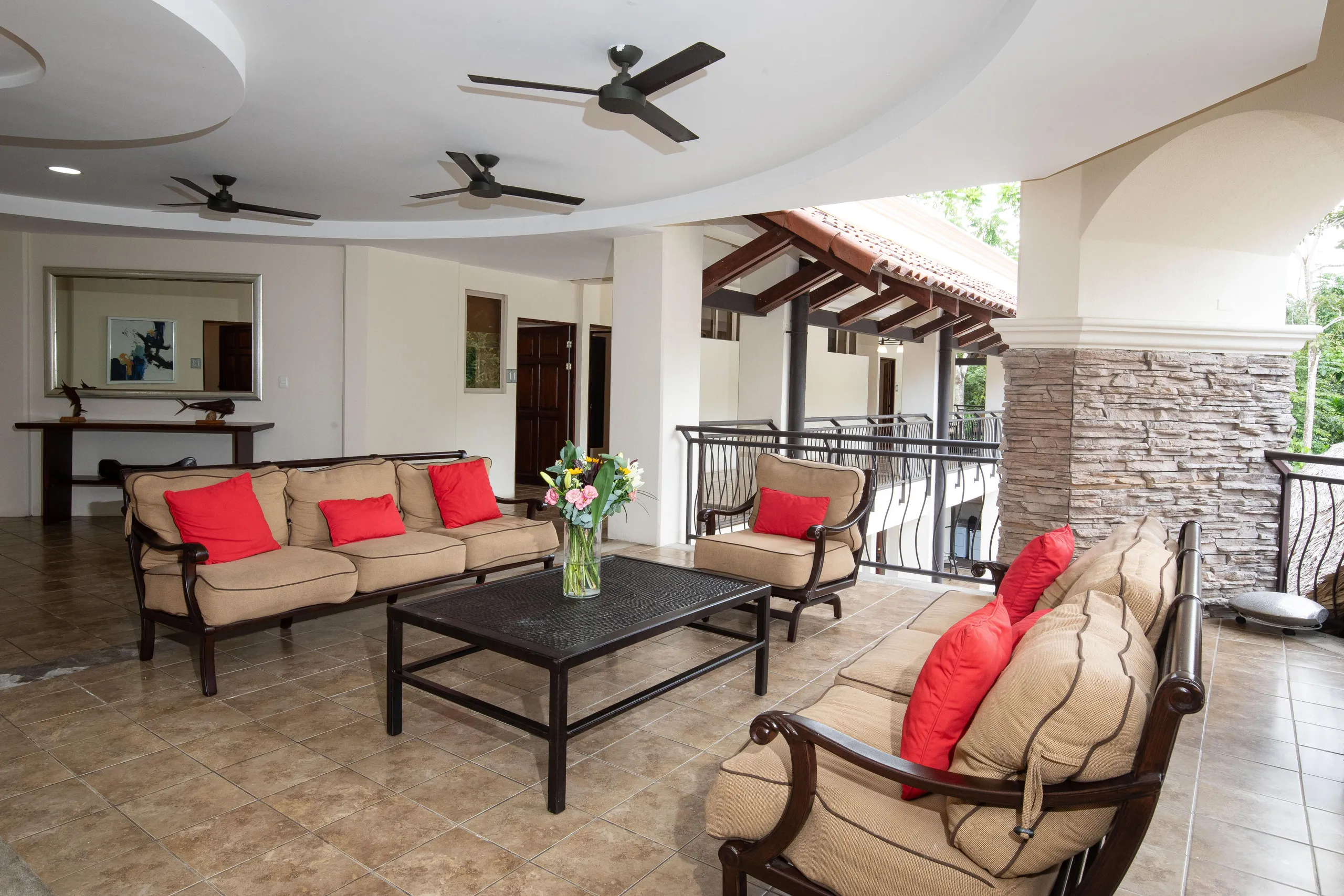 Grand Puntarenas Luxury Villa with Private Resort-style Pool — photograph 6