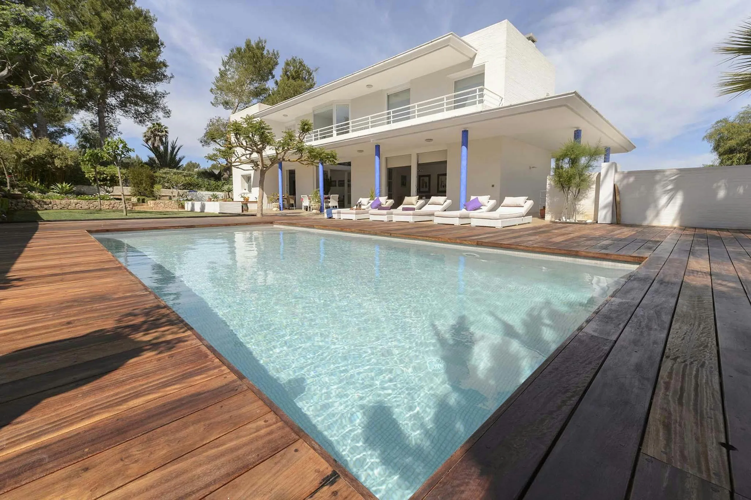 Refined Modern Villa in Ibiza with Private Pool and Sun Deck, Ibiza