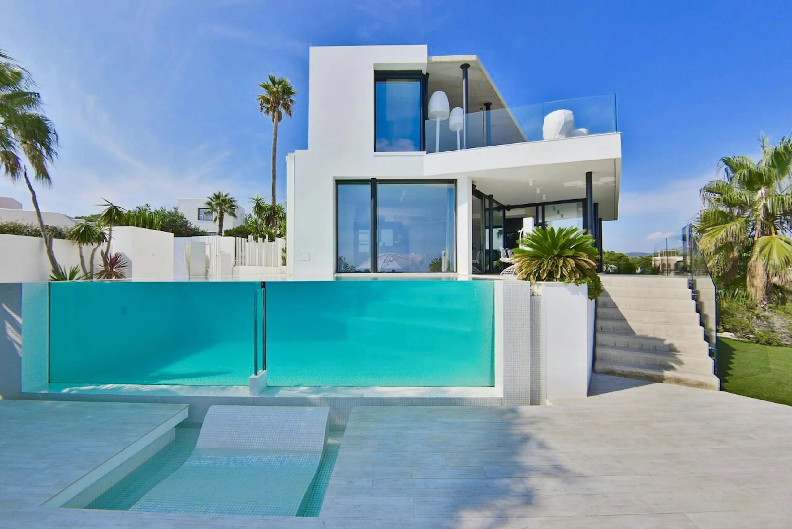 Spectacular Seaview Villa in Ibiza with Infinity Pool and Luxurious Patio Lounge — photograph 3