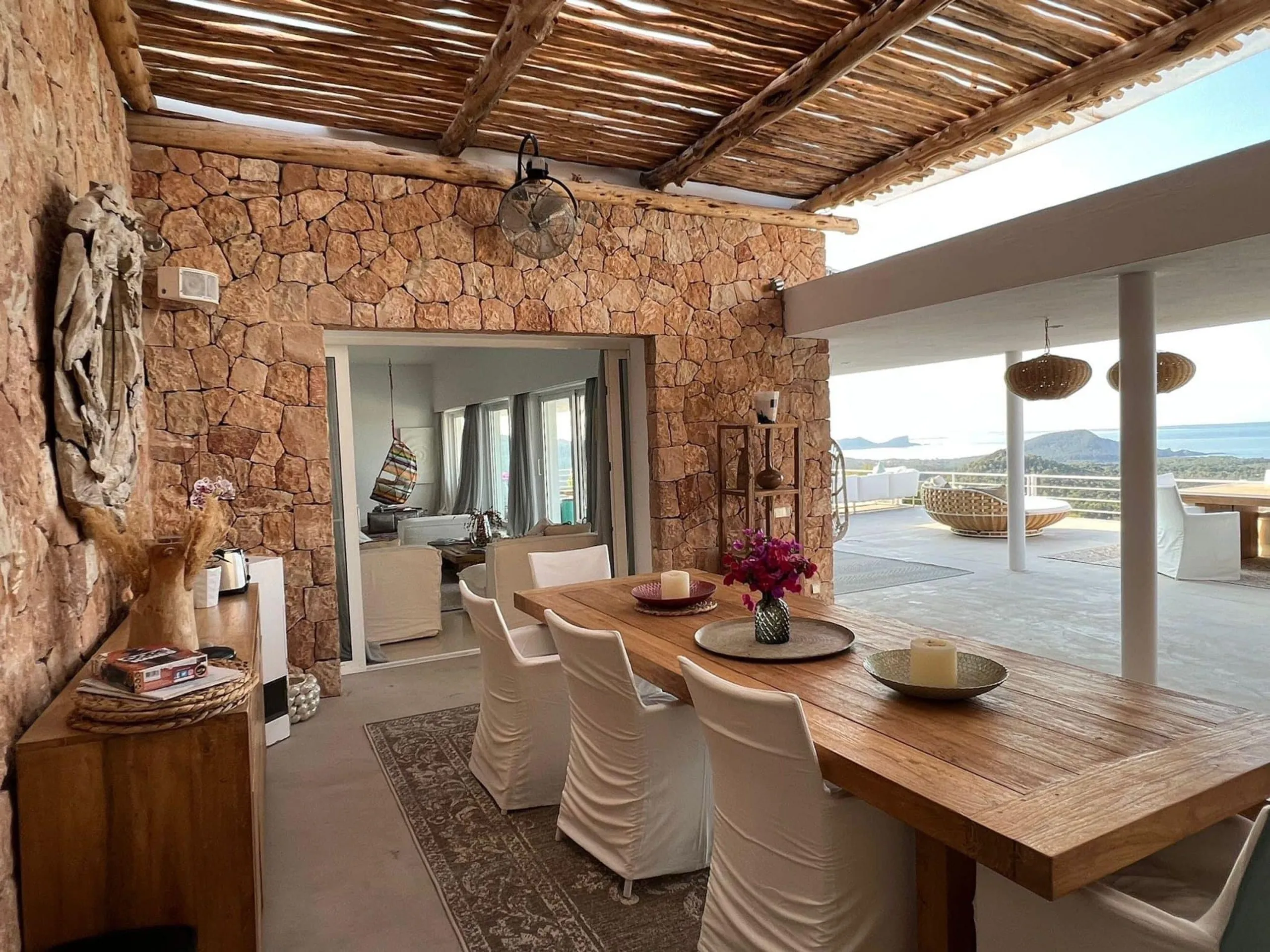 Modern Contemporary Ibiza Ultra Estate with Infinity Pool and Disco Room — photograph 10
