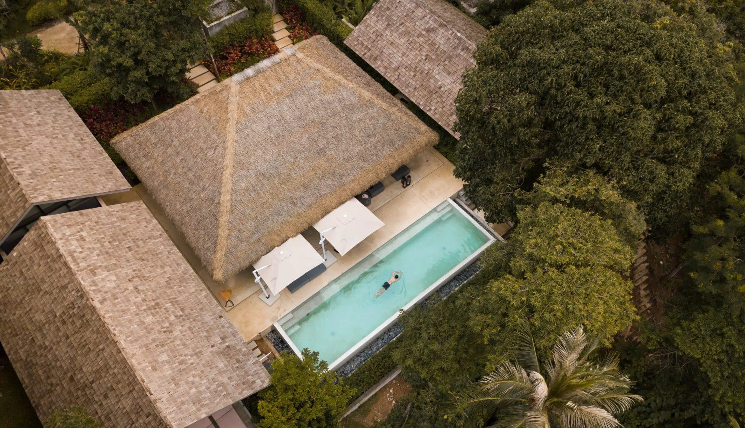 Blissful Oceanview Villa with Private Pool and Game Room — photograph 8