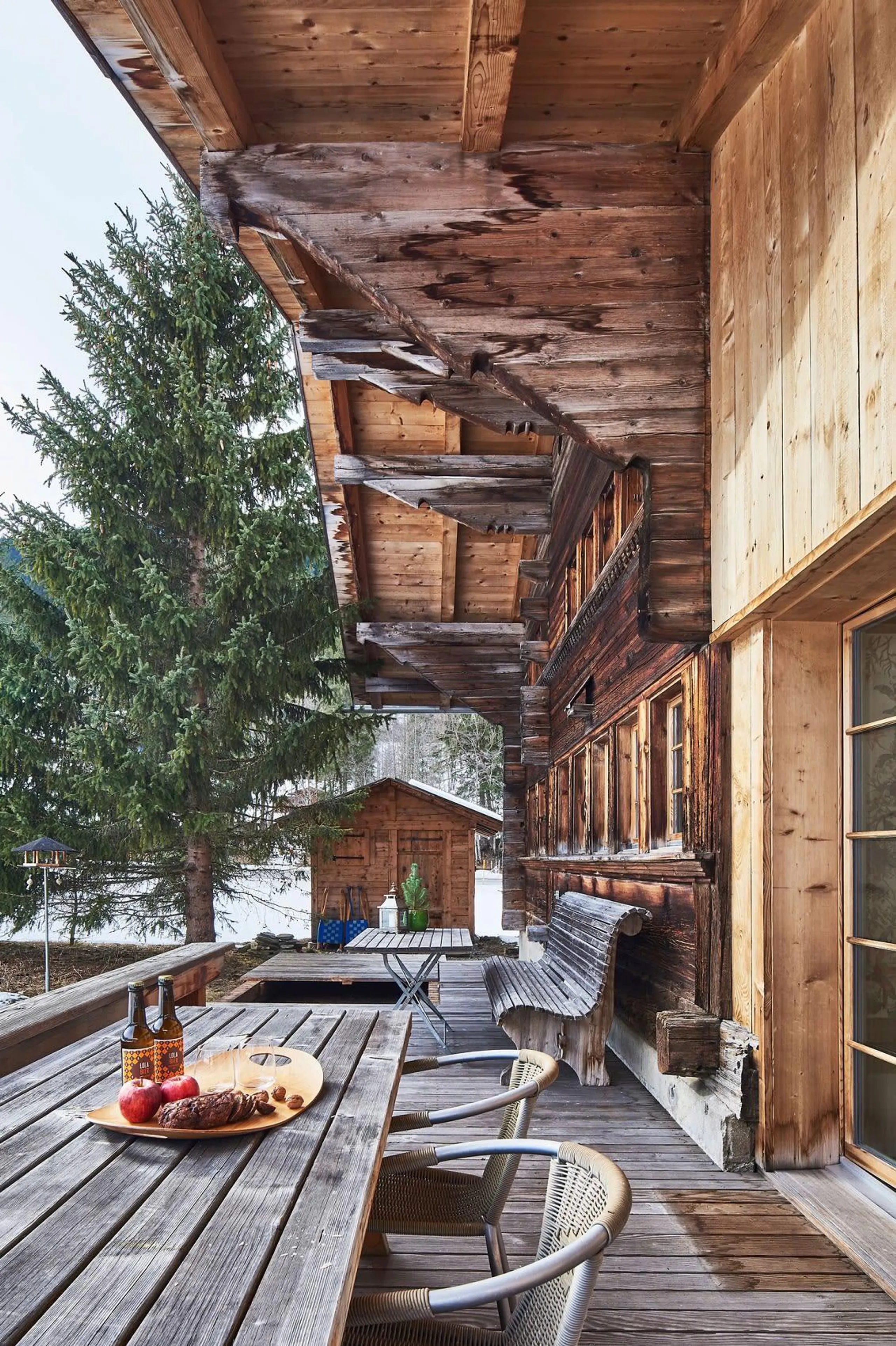 Deluxe Luxury Chalet in Gstaad with Stunning Views — photograph 4