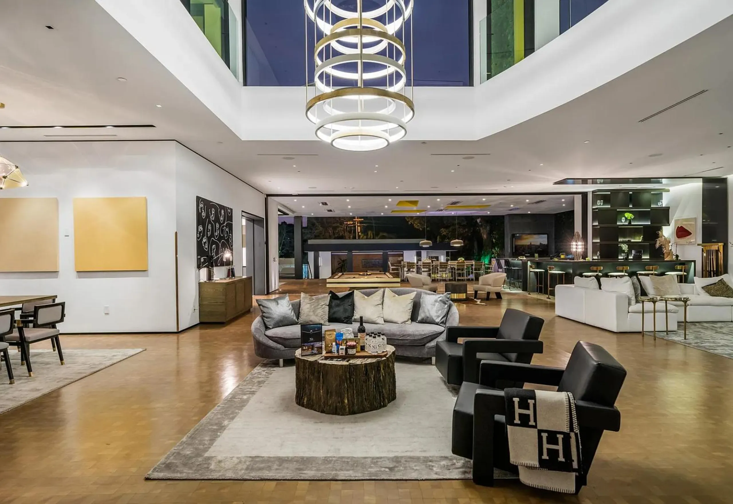 Modern Beverly Hills Villa with Private Pool — photograph 4