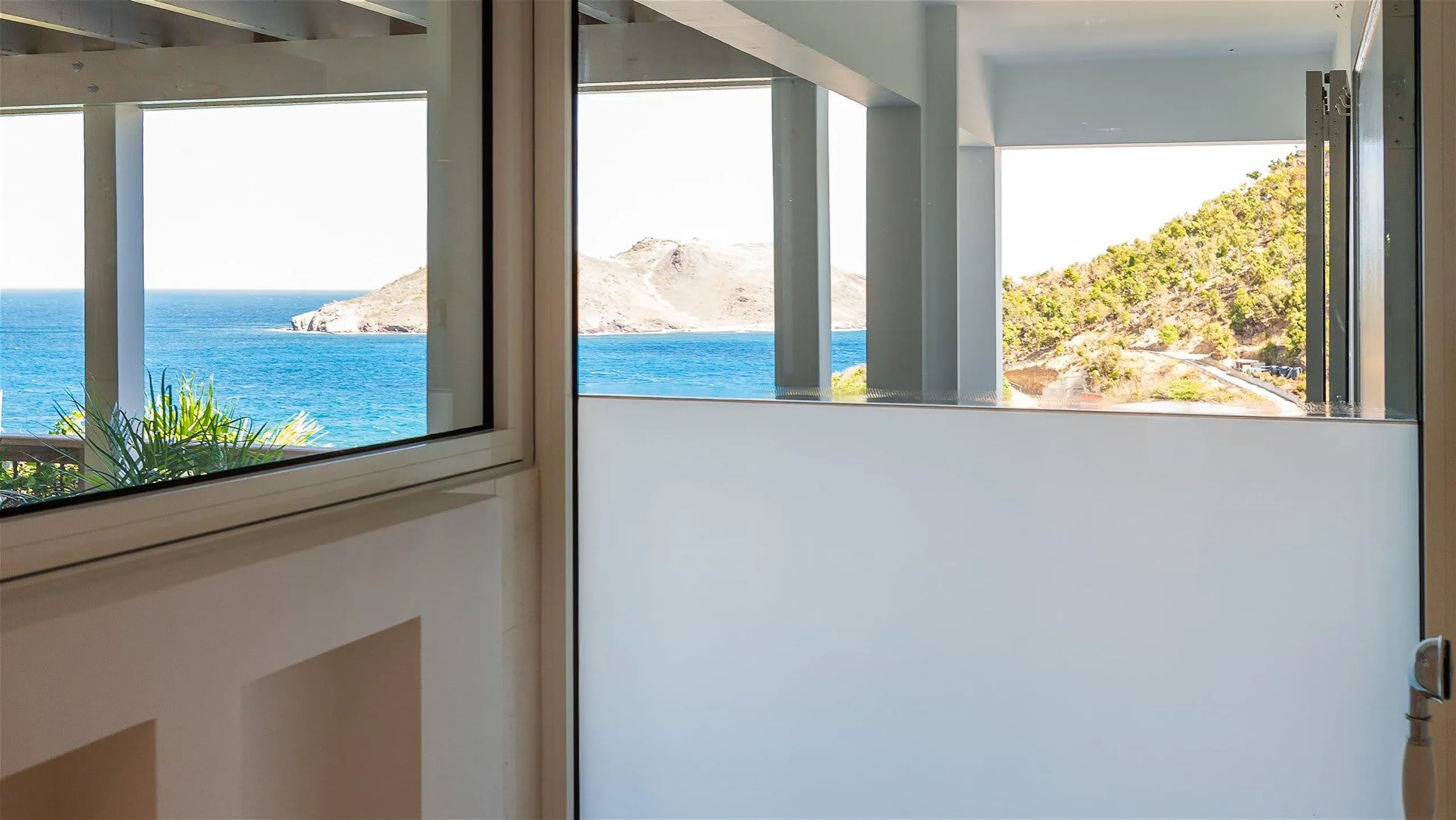 Sumptuous Villa with Ocean View And  Pool — photograph 10