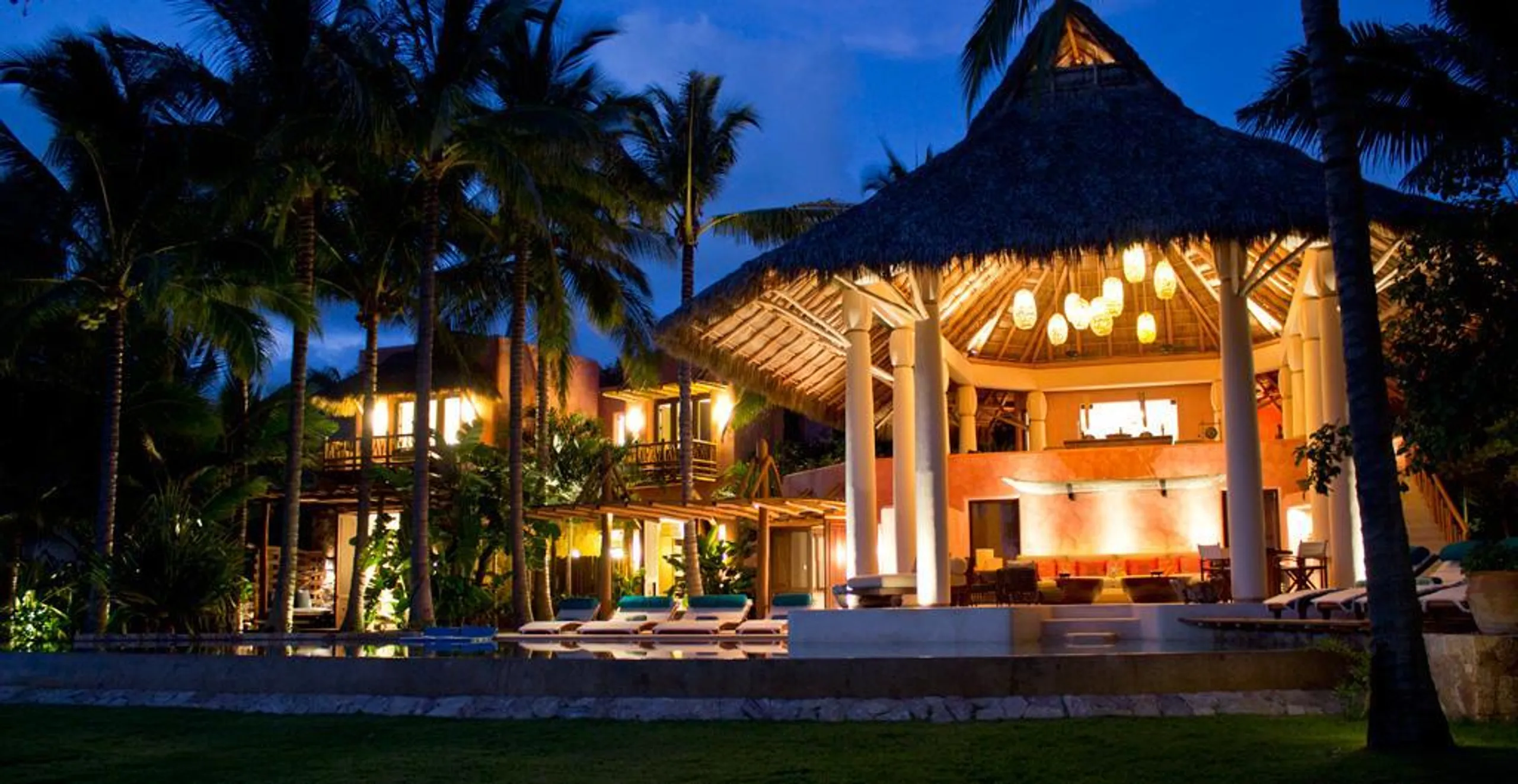 Rancho Estates Luxury Villa with Infinity Pool and Amazing Ocean Views — photograph 5