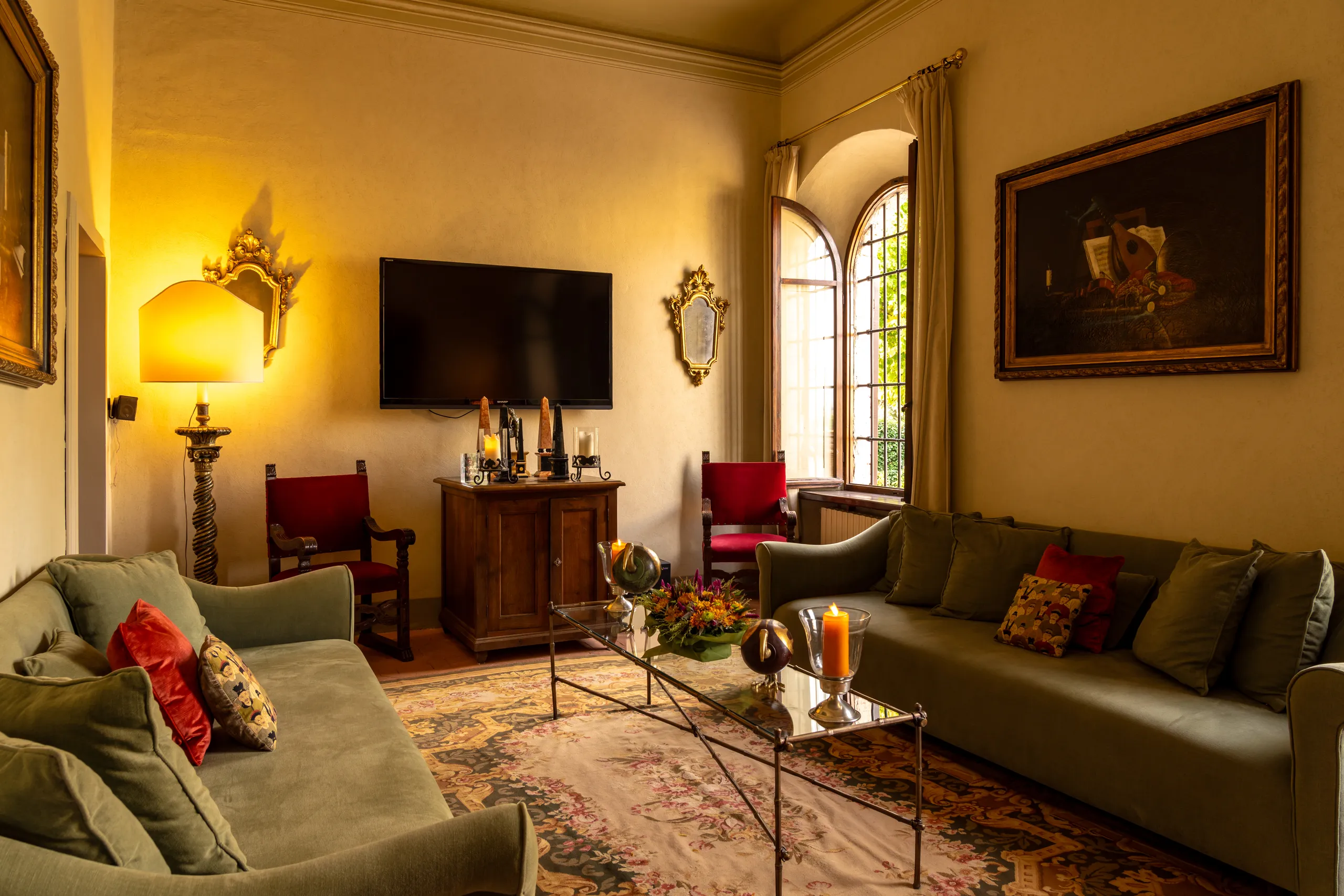 Exquisite Tuscan Villa with Private Pool and Beautiful Garden — photograph 11
