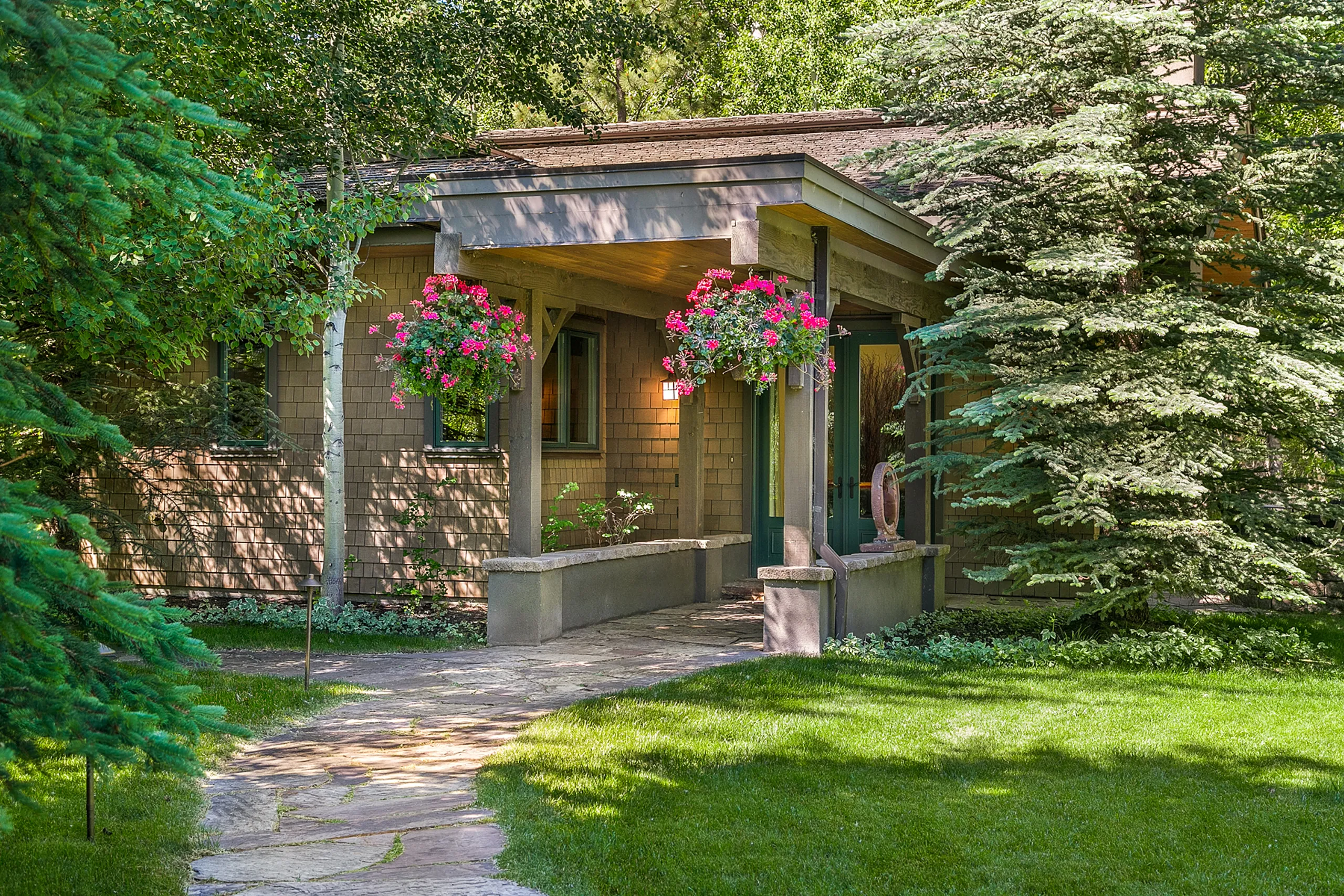 Relaxing Private Villa in Sun Valley with Private Tennis Court — photograph 12