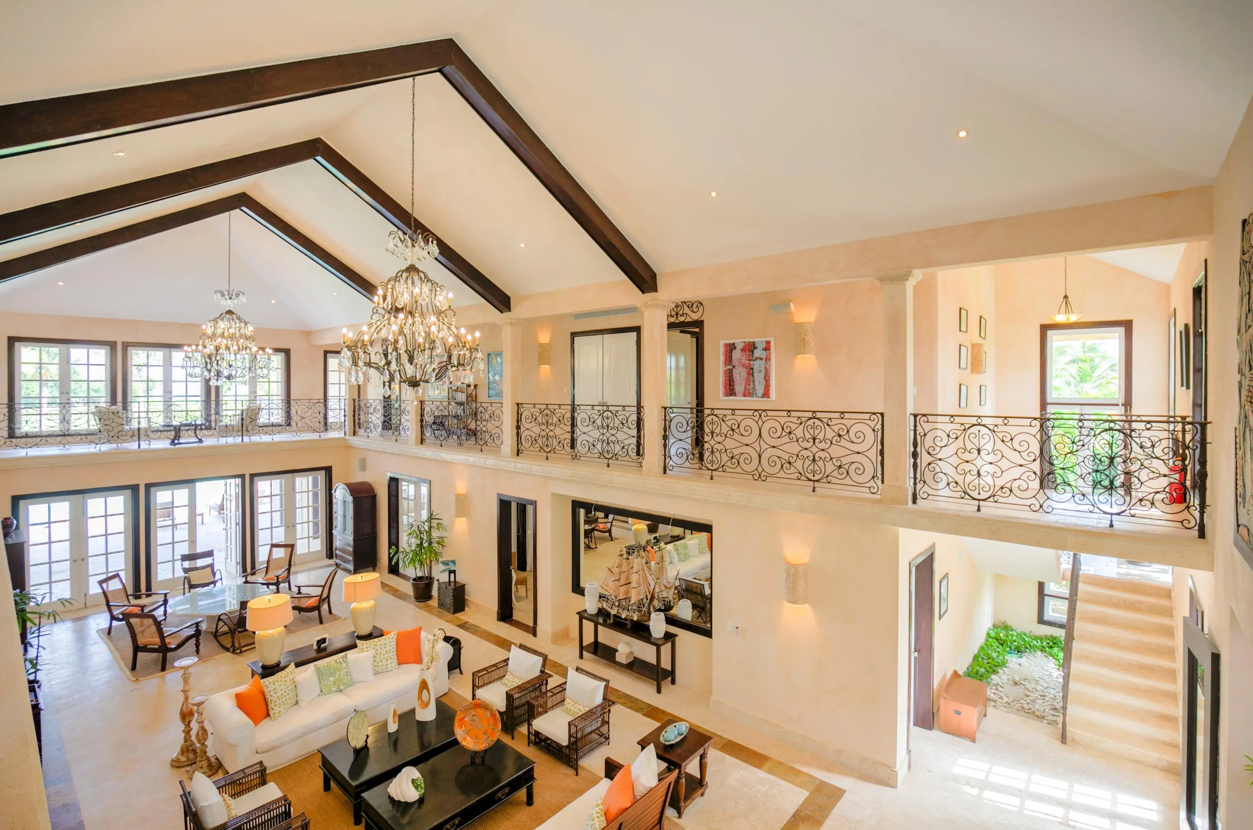 Unique Tropical Villa with Private Pool and Lush Surroundings — photograph 7