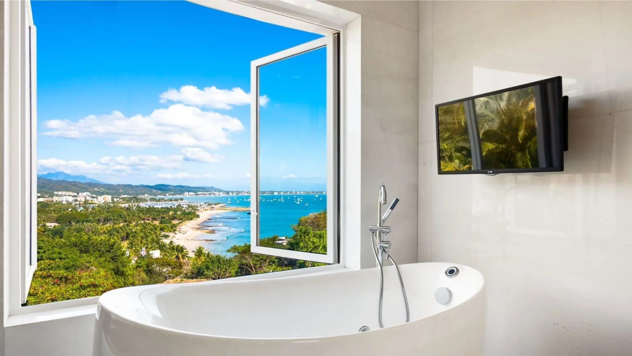 Modern Mexican Villa in Real del Mar with Infinity Pool and Ocean Views from — photograph 7