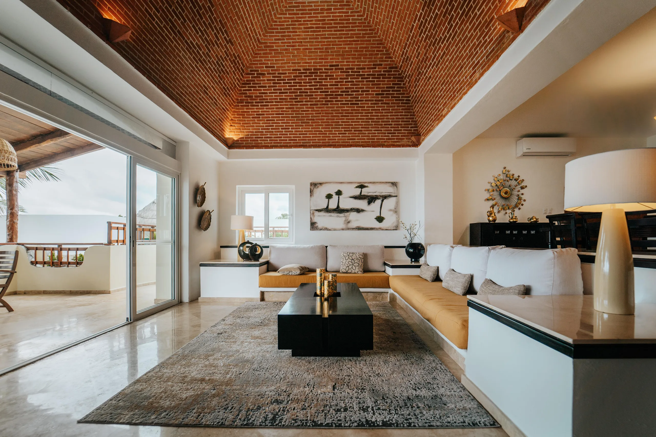 Puerto Morelos Luxury Beachfront Estate with Pool, Hot Tub and Ocean Views — photograph 6