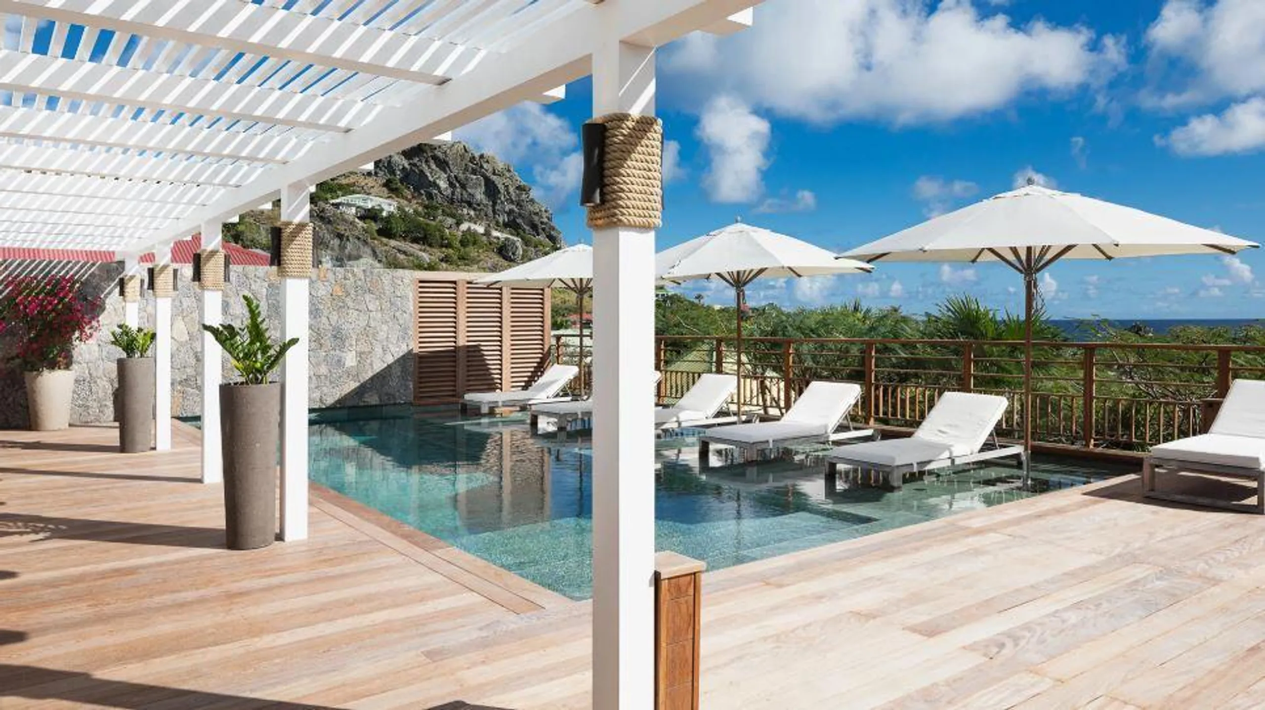 Chic Villa Stunning Ocean Views and Comfort in St-Barths — photograph 5