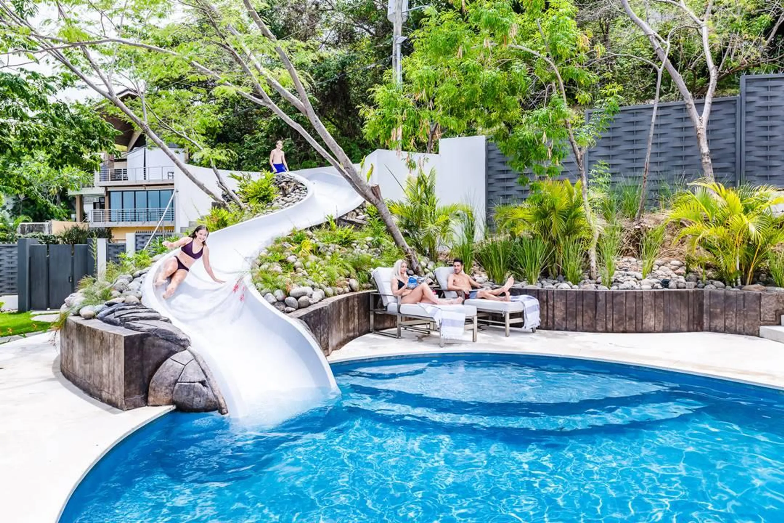 Tamarindo's Elite 8-Bedroom Beach Villa with Resort Amenities — photograph 9