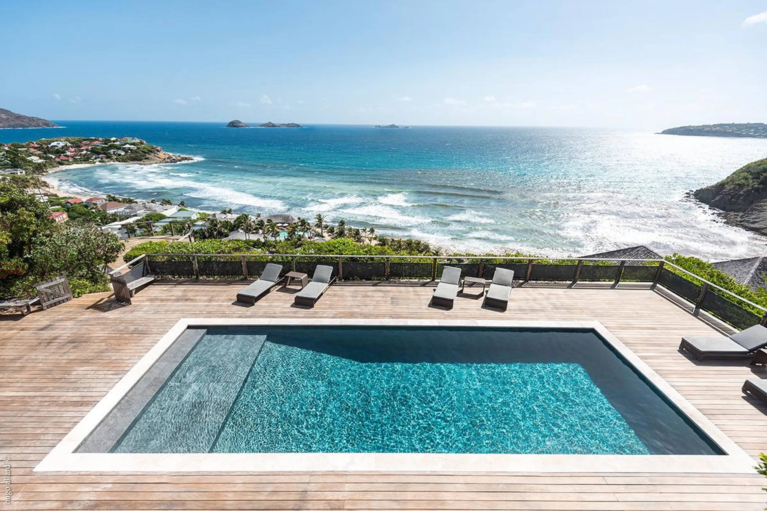 Lavish Anse des Cayes Villa with Private Pool and Stunning Views — photograph 3