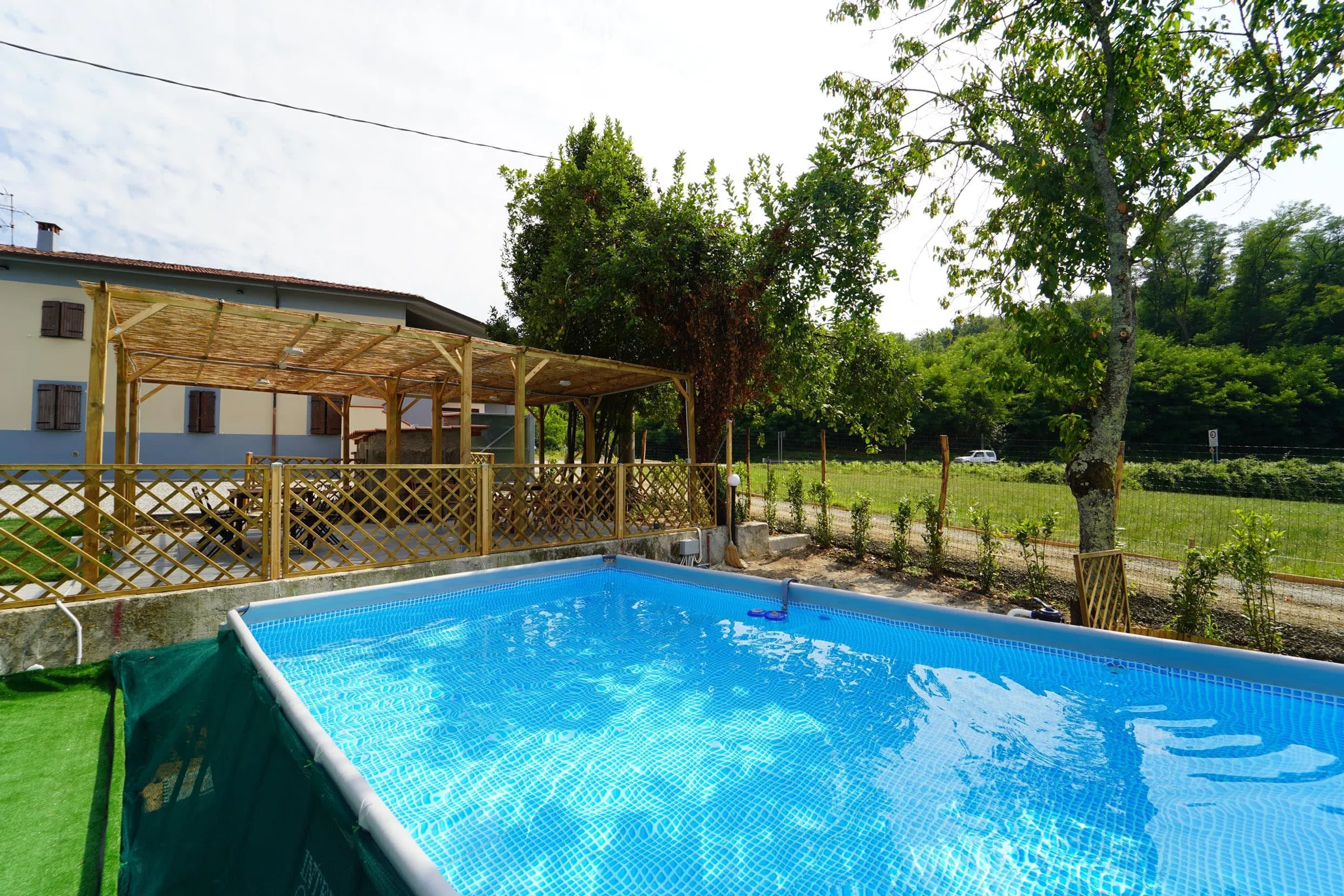 Cozy Country Villa with Scenic Views, Moncigoli