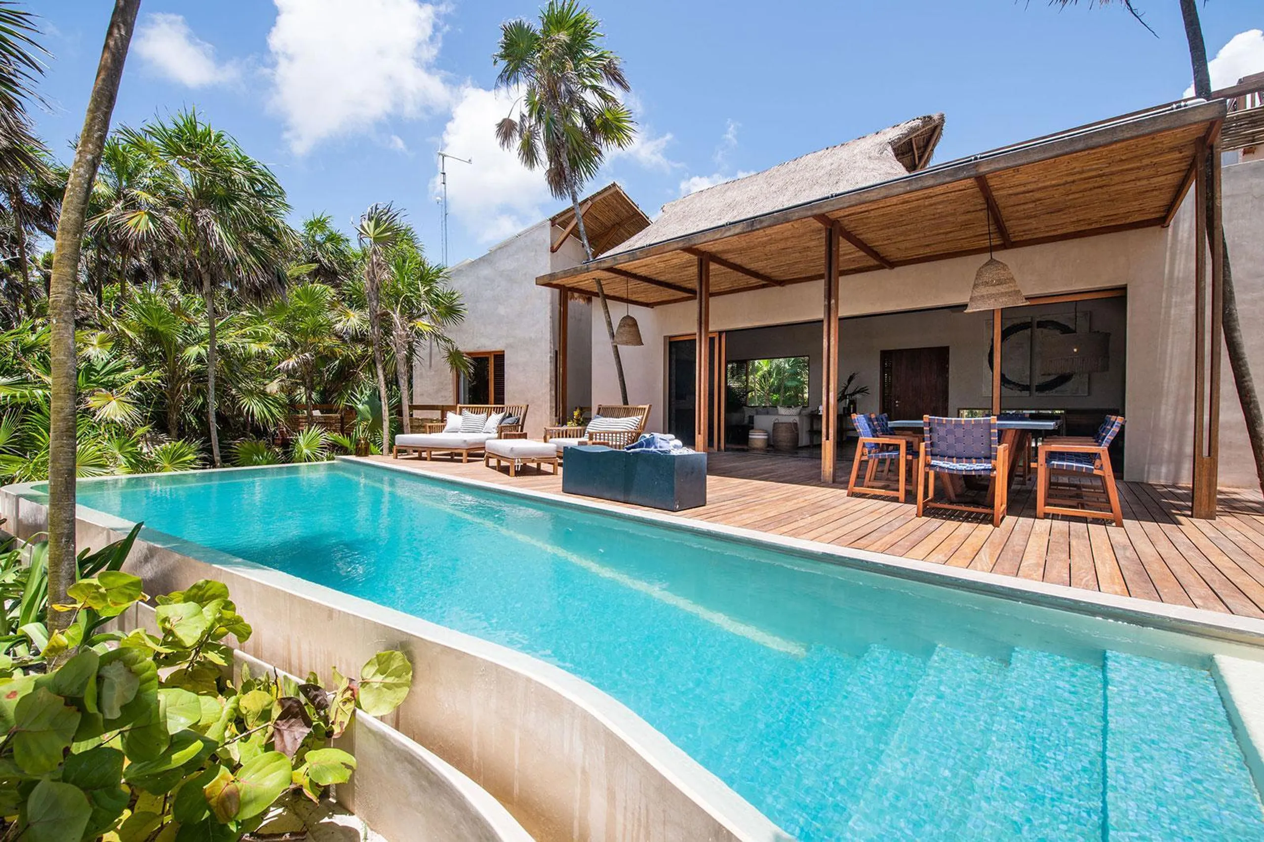 Unforgettable Beach Front Eco-Luxe Retreat with Private Pool and Ocean Views — photograph 4