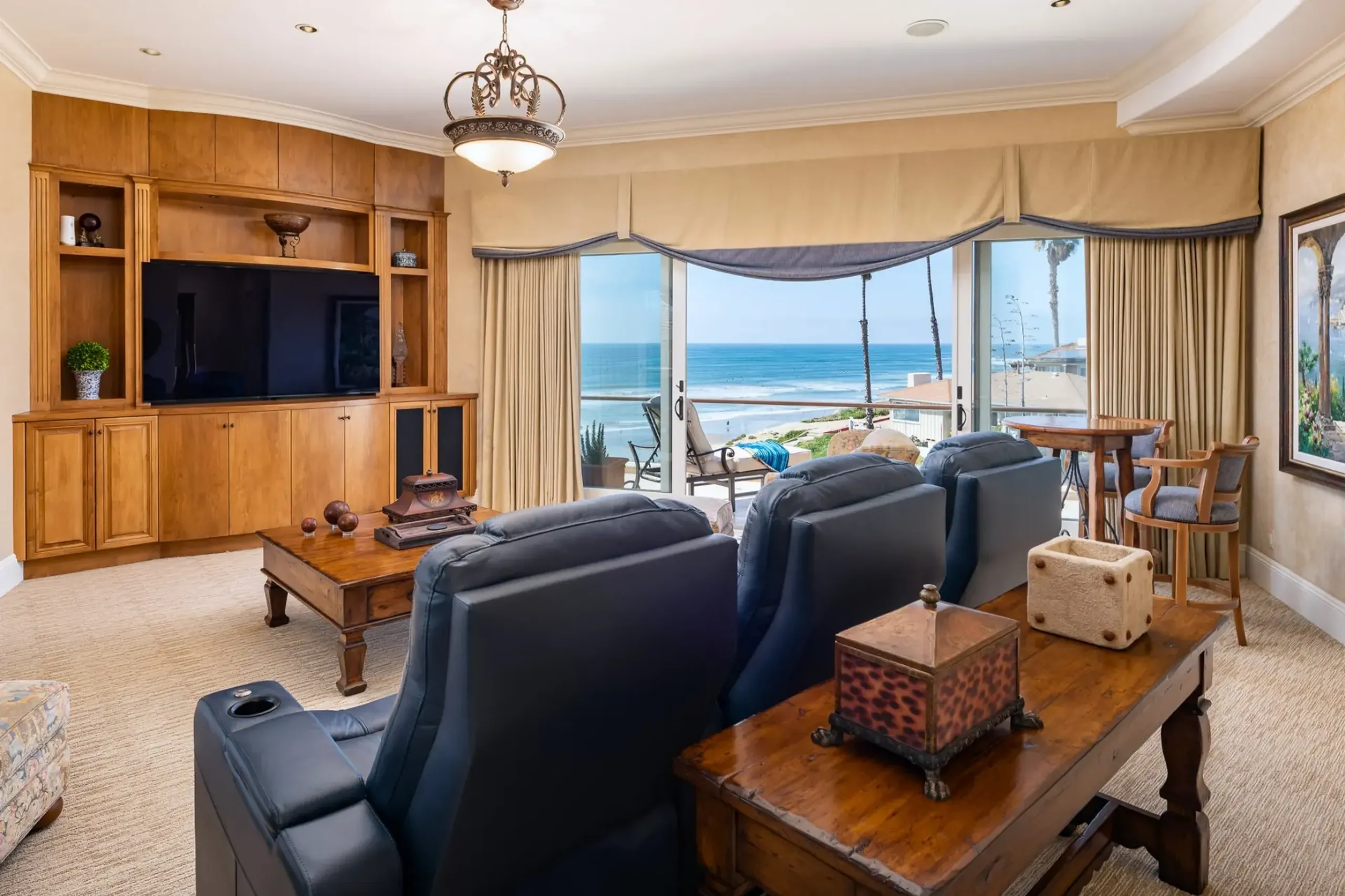 Beachside Tuscan Style Villa with  Ocean Views, Movie Theater, and Spacious Living — photograph 6