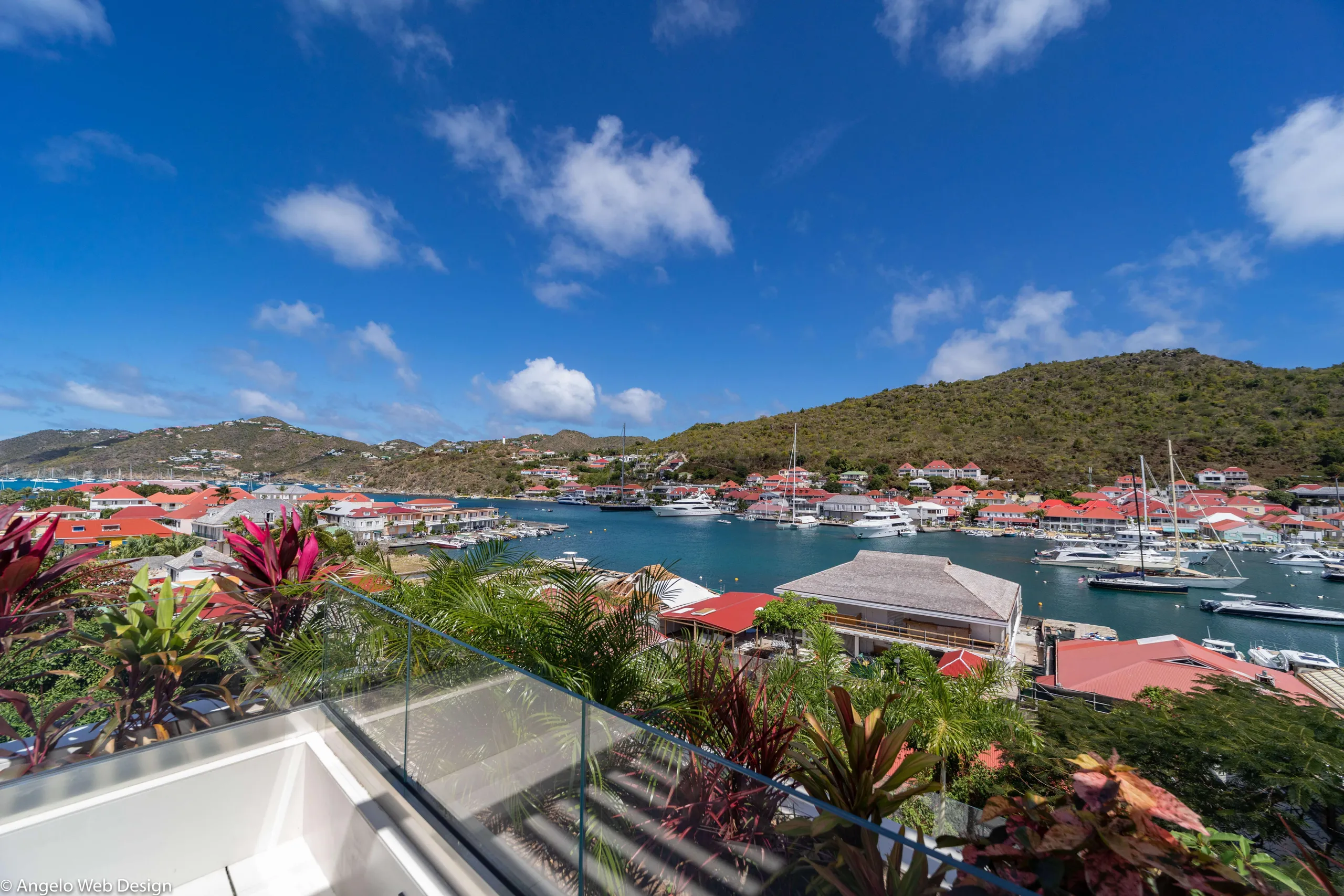 Gustavia Prestige Villa Overlooking the Harbor — photograph 2