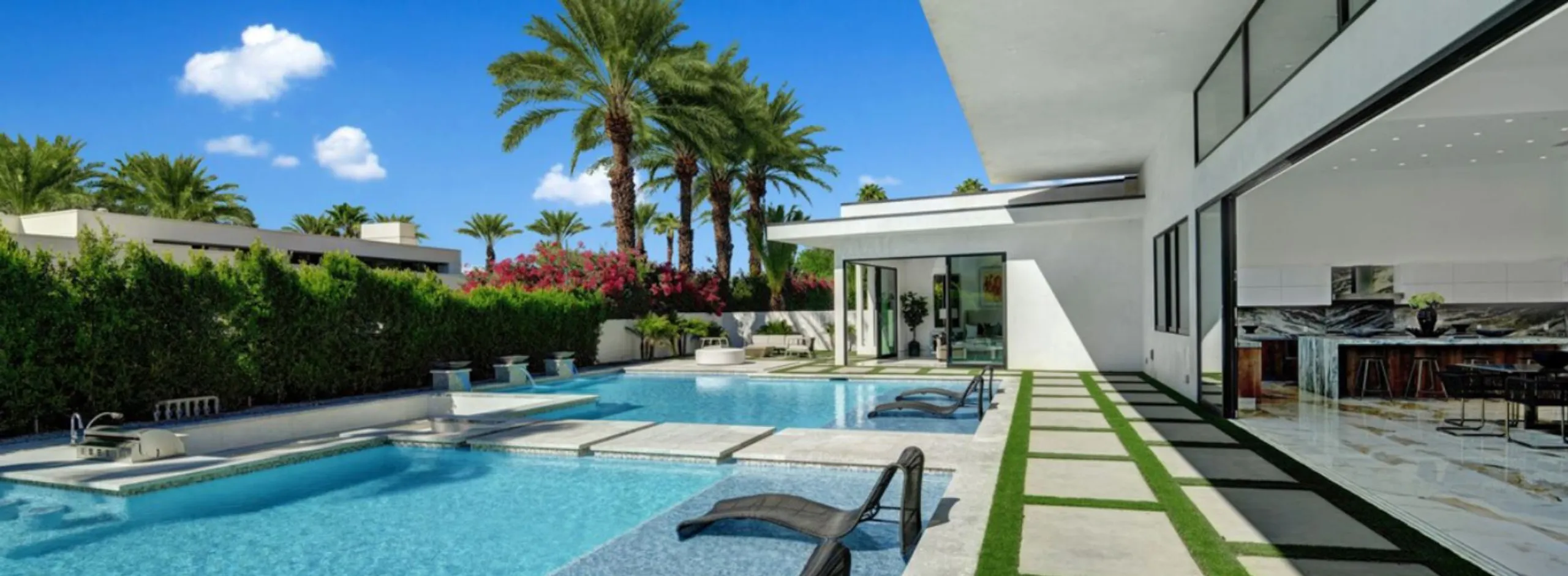 Stunning Rancho Mirage Estate with Private Swimming Pool and Mountain Views — photograph 10