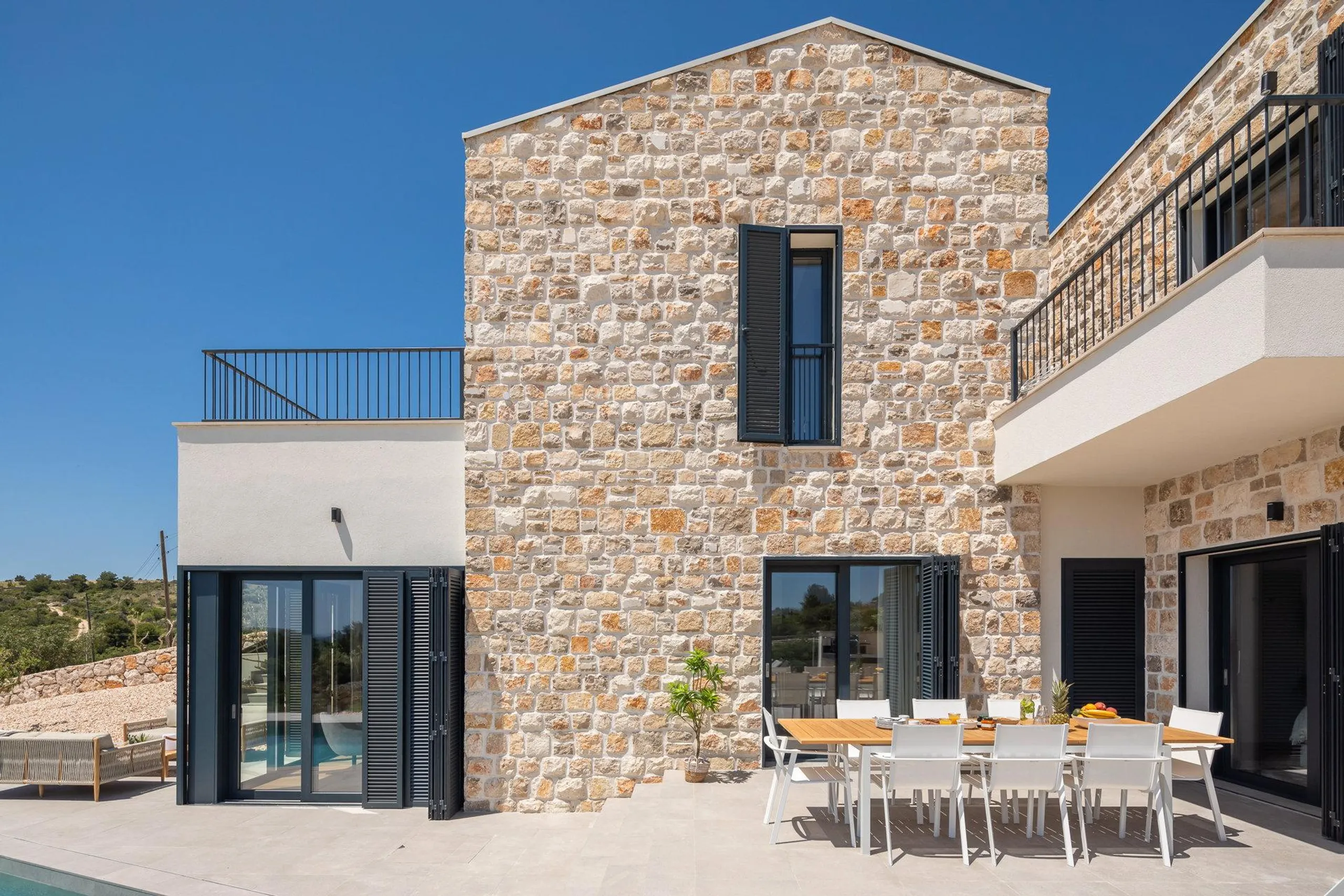 Spectacular Villa with Pool and Stunning views of the Nearby Rogoznica Archipelago — photograph 7