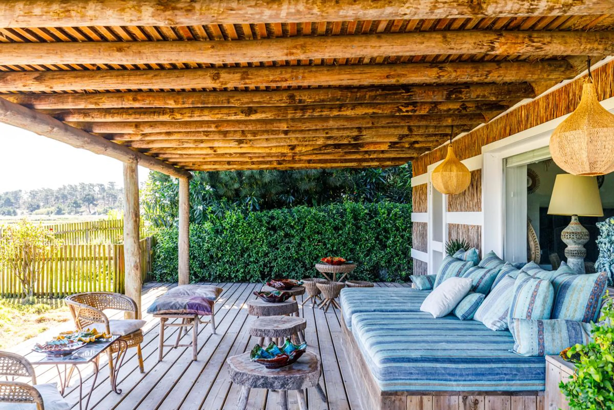 Deluxe Artistic Villa with Private Swimming Pool and Panoramic Views — photograph 4