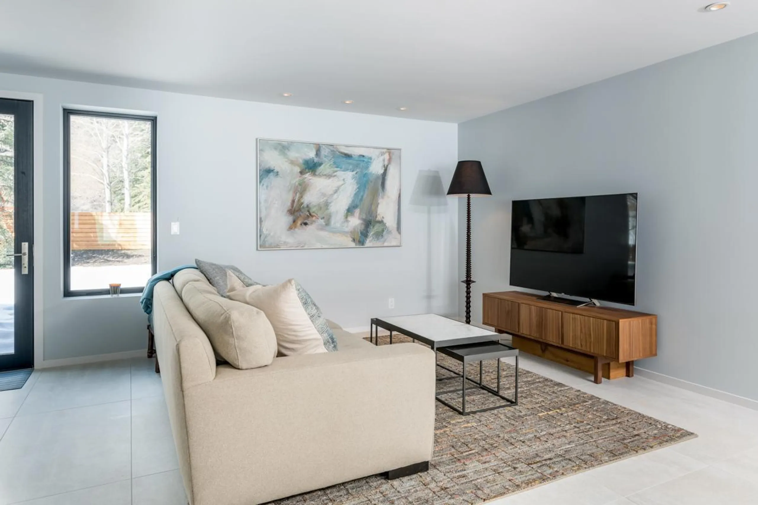 Grandiose Retreat with Majestic Mountain Views VILLAWAY® — photograph 9