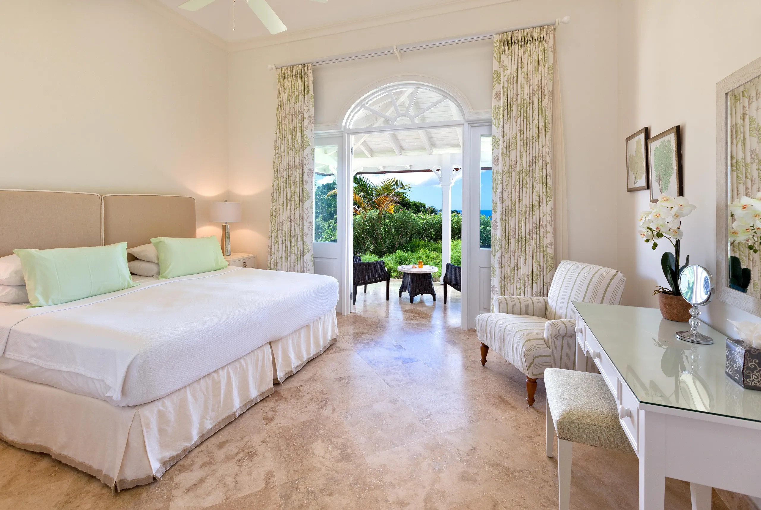 Serene 4 Bedroom Villa with Private Pool Overlooking Royal Westmoreland Golf Course — photograph 9