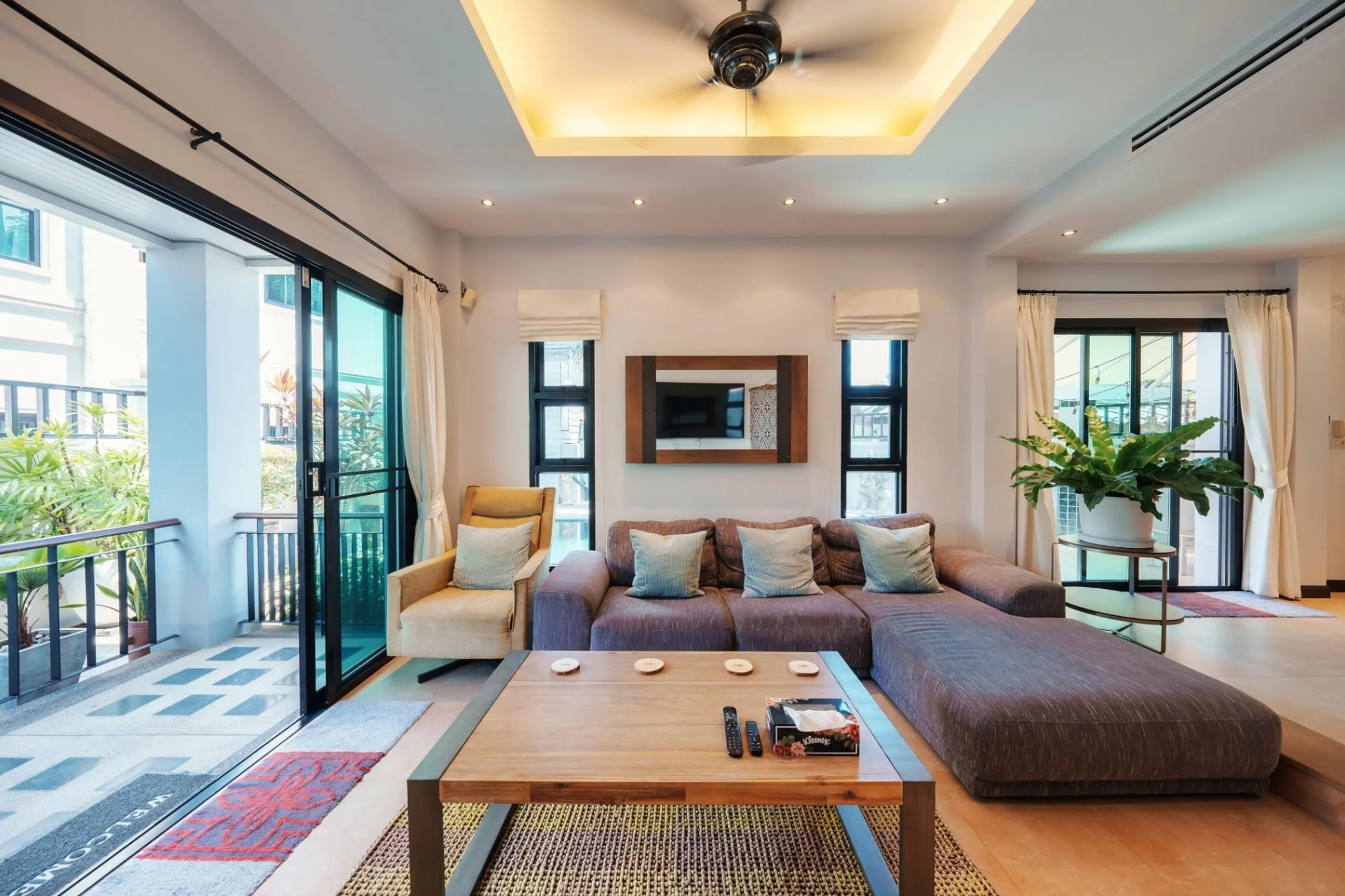 Elegant 3 BR Villa with Private Pool — photograph 8