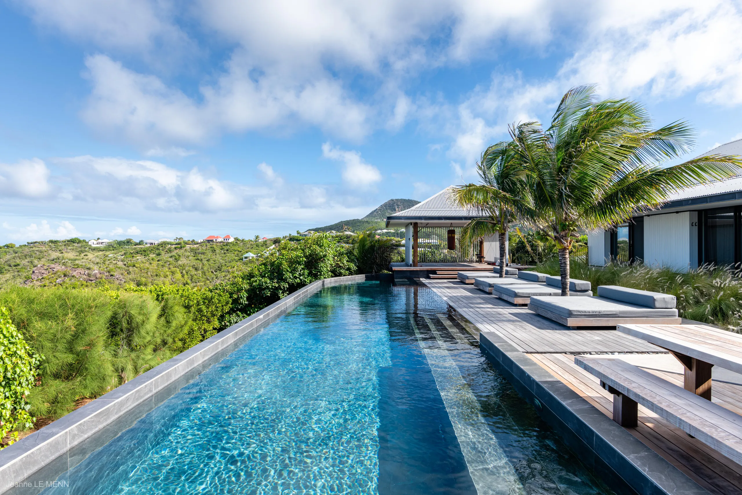 Sophisticated Oceanview Estate with Private Pool and Gourmet Kitchen, Pointe Milou