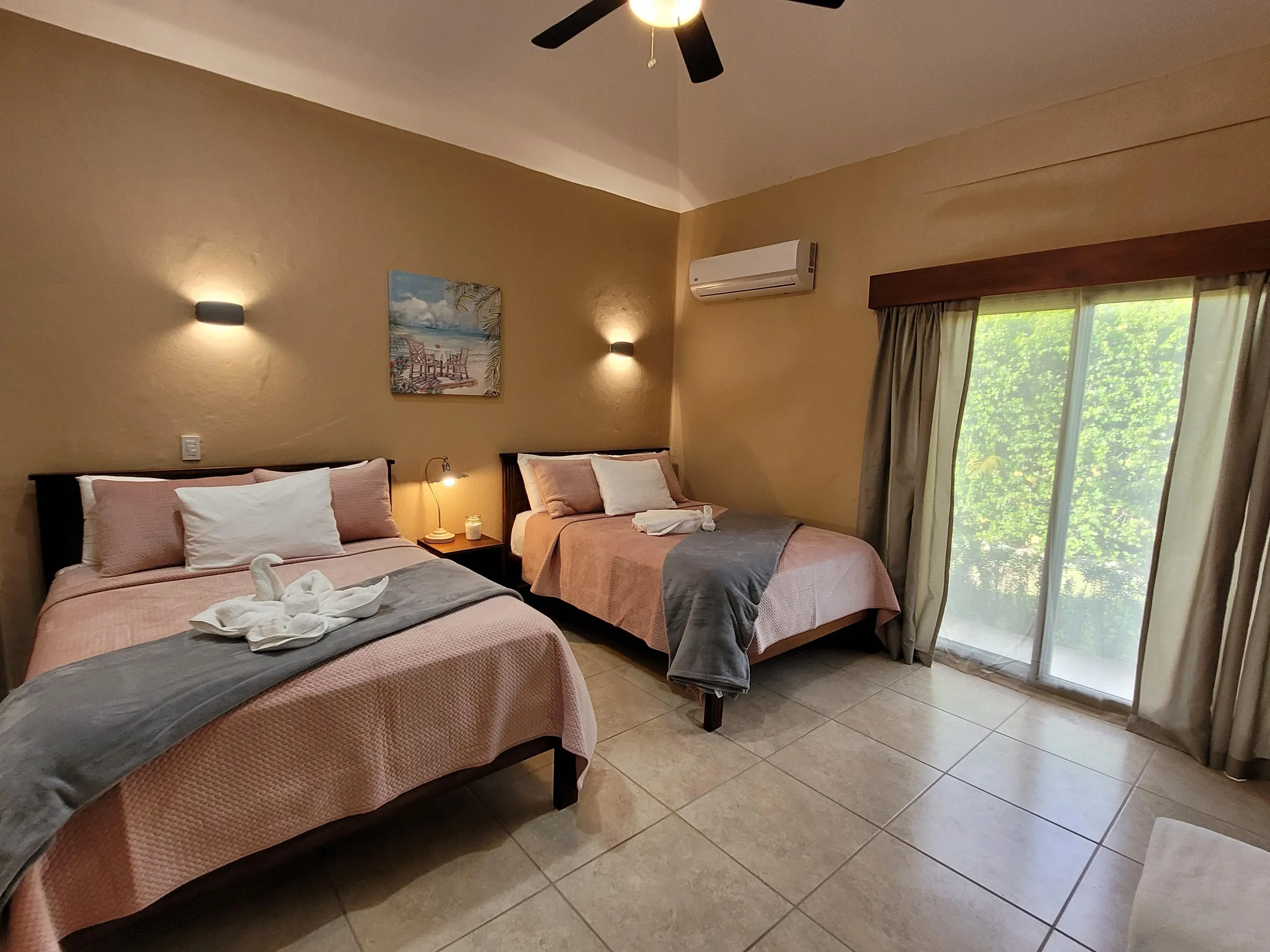 Los Delfines Beachfront Villa with Private Pool and Beach Access — photograph 10