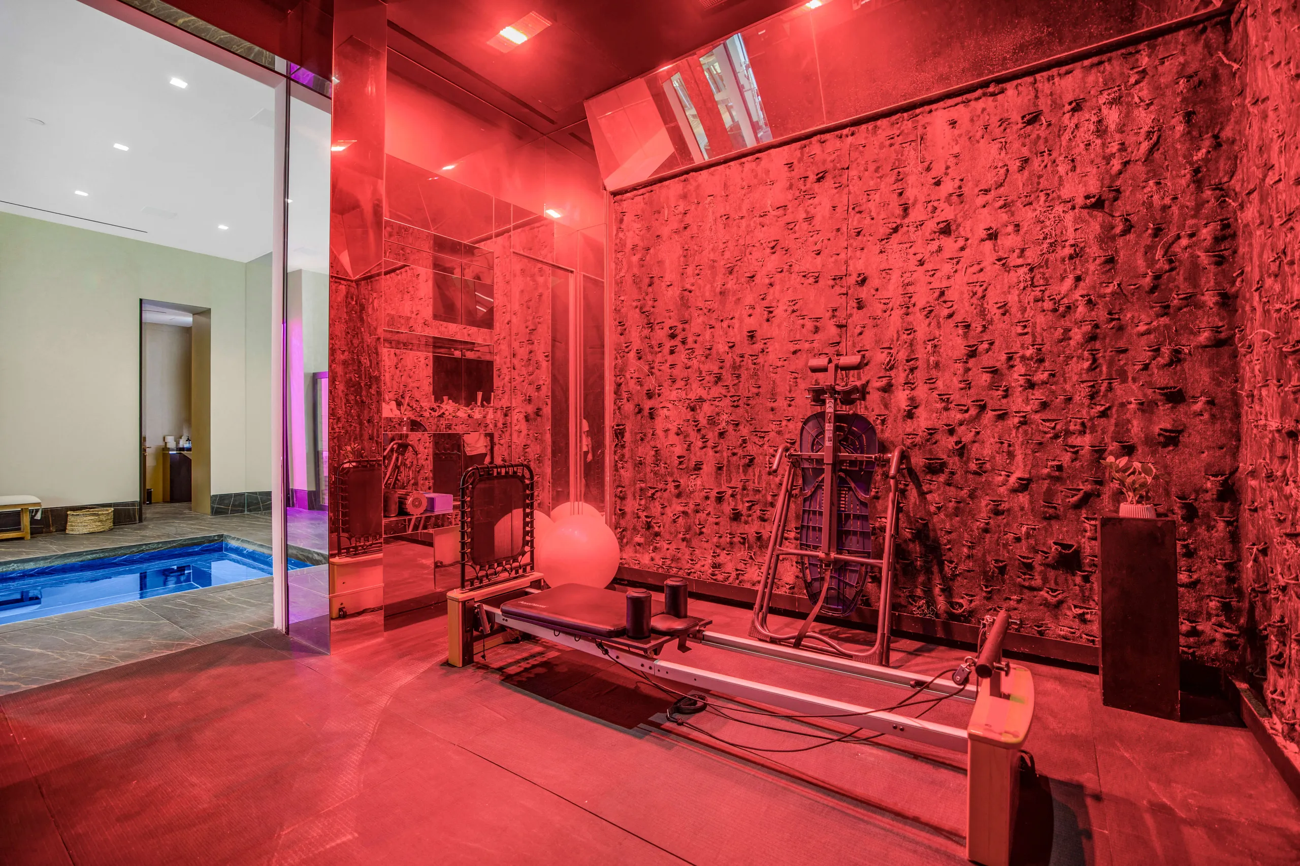 Sophisticated Sunset Strip Villa with Cryo Spa, Theater & City Views — photograph 12