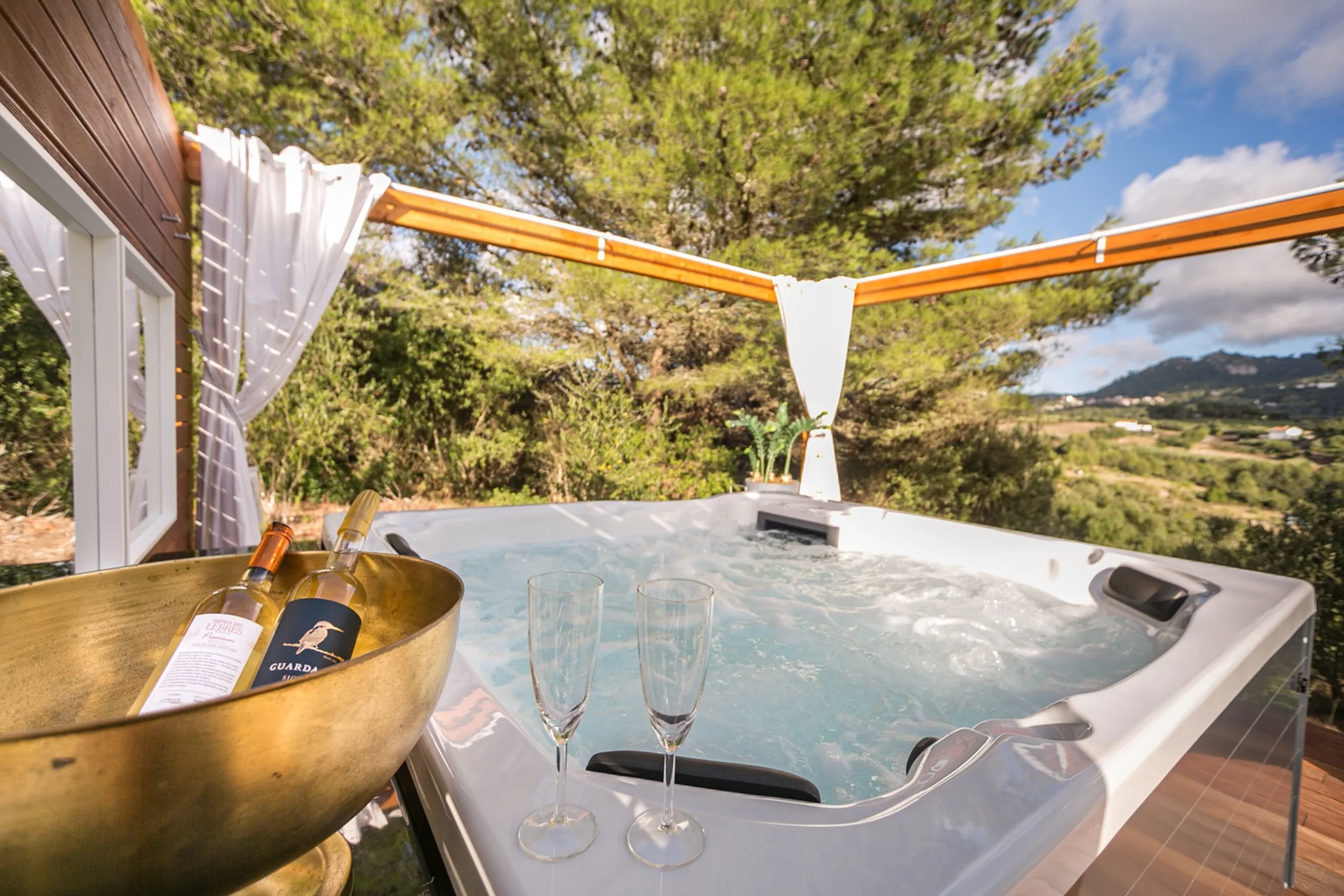 High-End Sintra Villa with Private Heated Pool, & Unrivaled Mountain Views — photograph 9