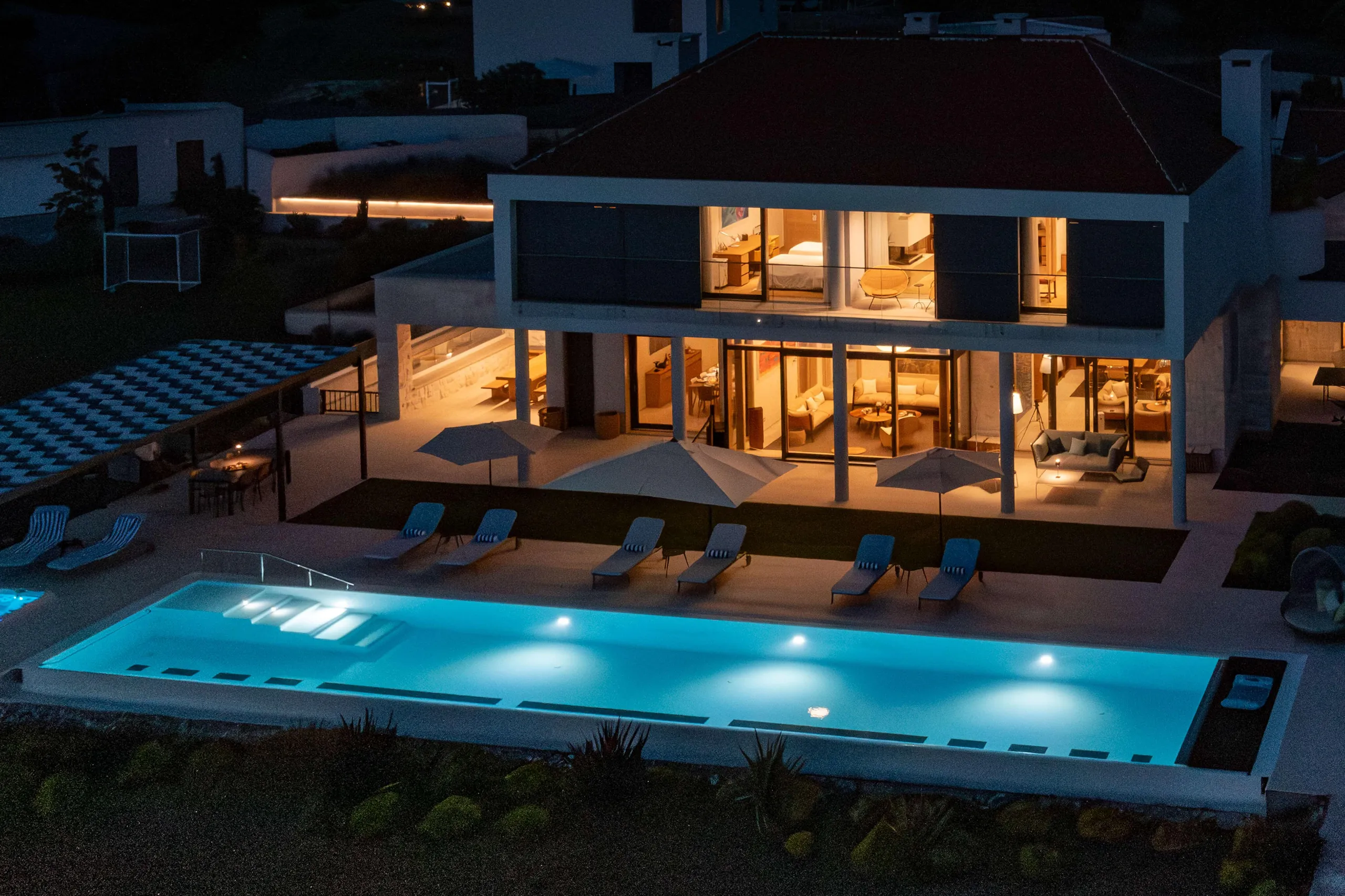 Unveiling Brac Luxury Retreat with Sparkling Pool and  Panoramic Views — photograph 11