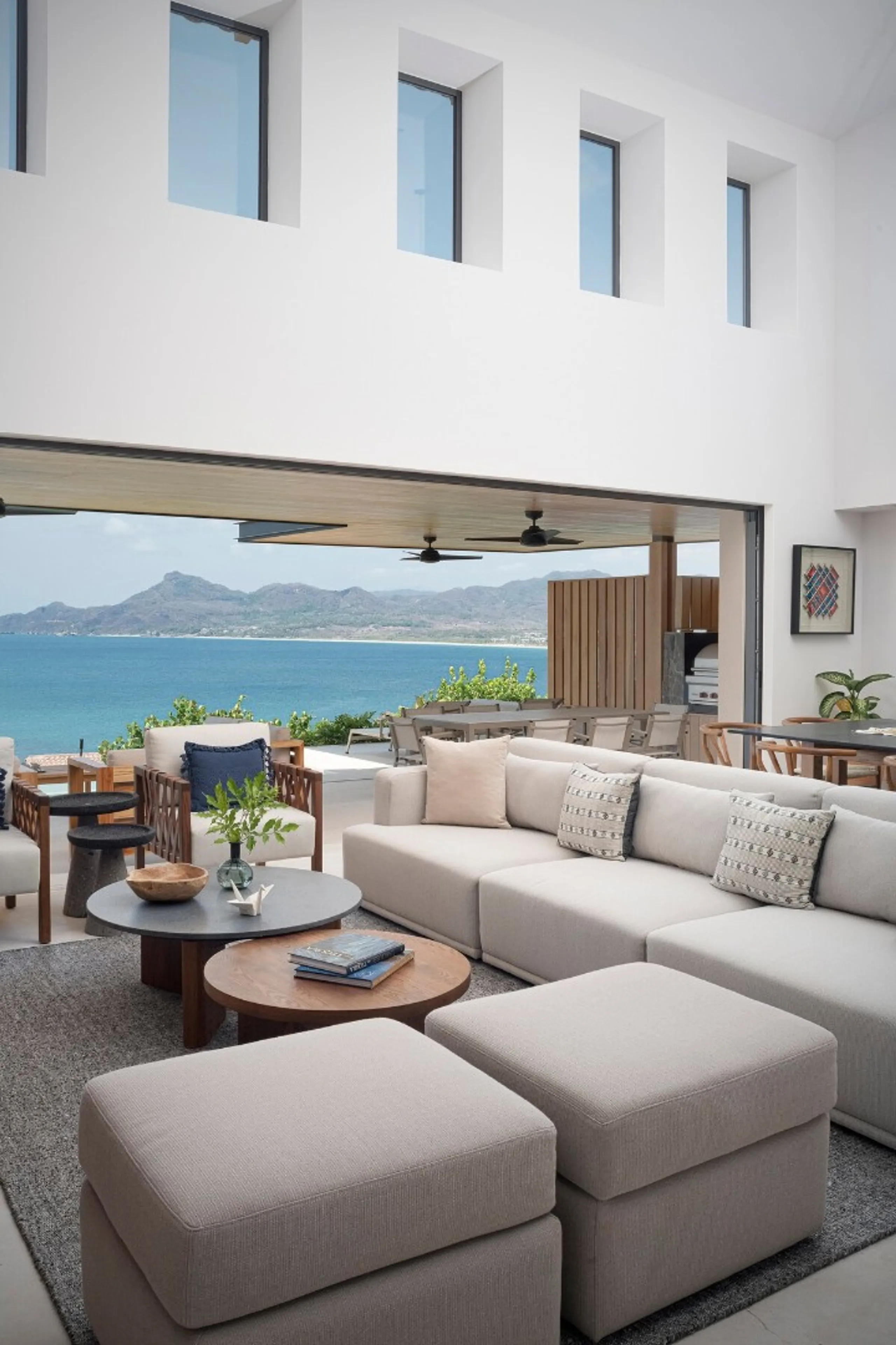 Awe-Inspiring Hillside Villa in Punta Mita with Infinity Pool & Panoramic Bay Views — photograph 12