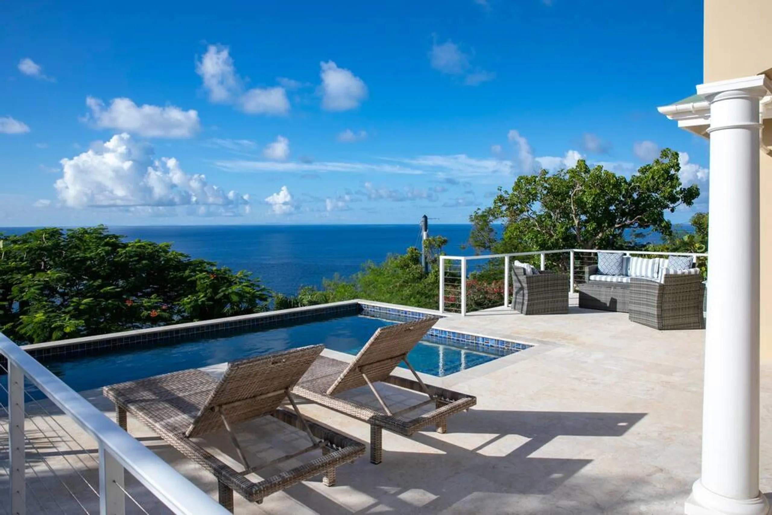 Magnificent Cruz Bay Estate with Invigorating Pool and Sun Deck — photograph 3