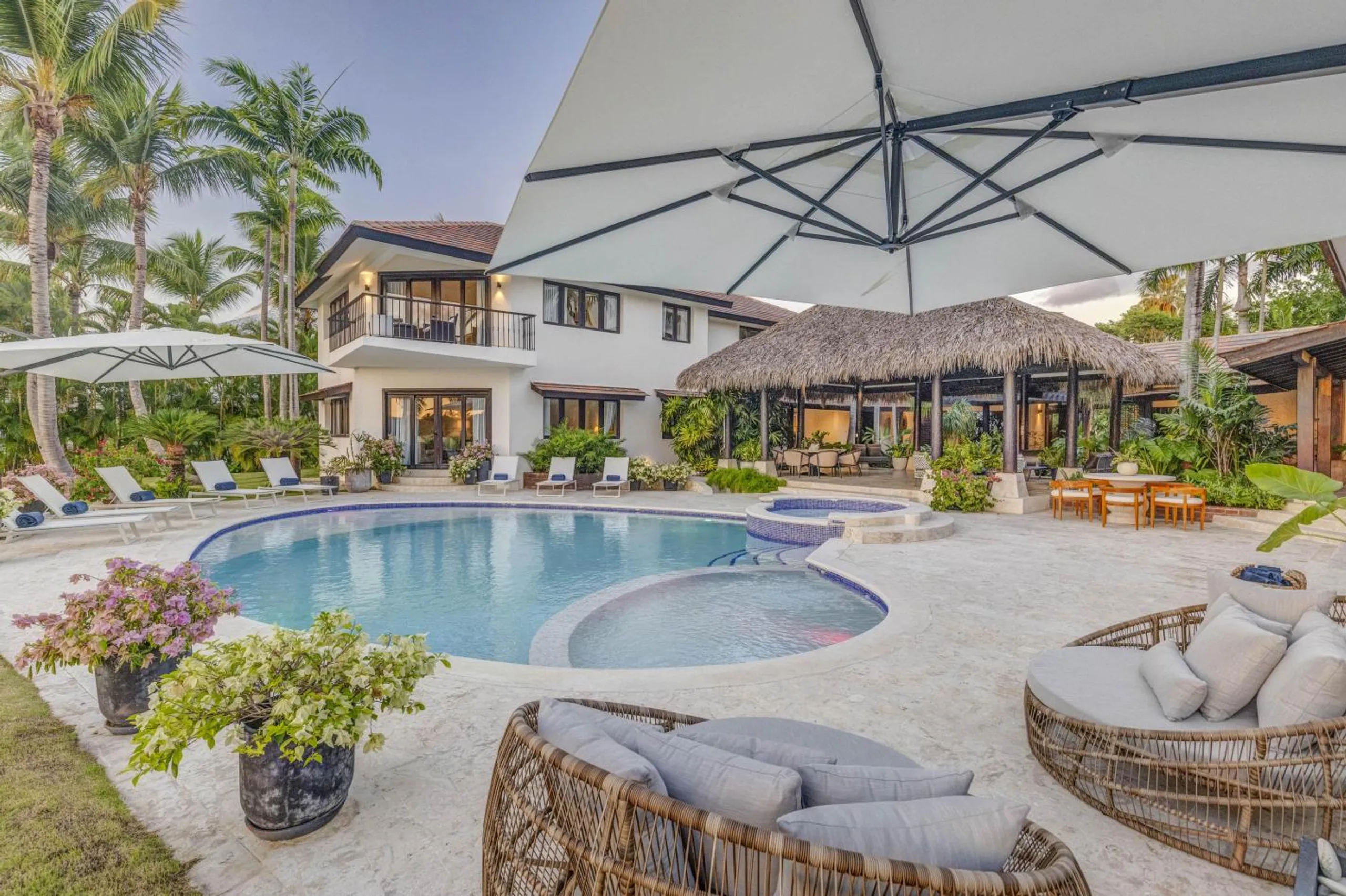 Stunning Lakeside Villa with Private Pool, Punta Cana