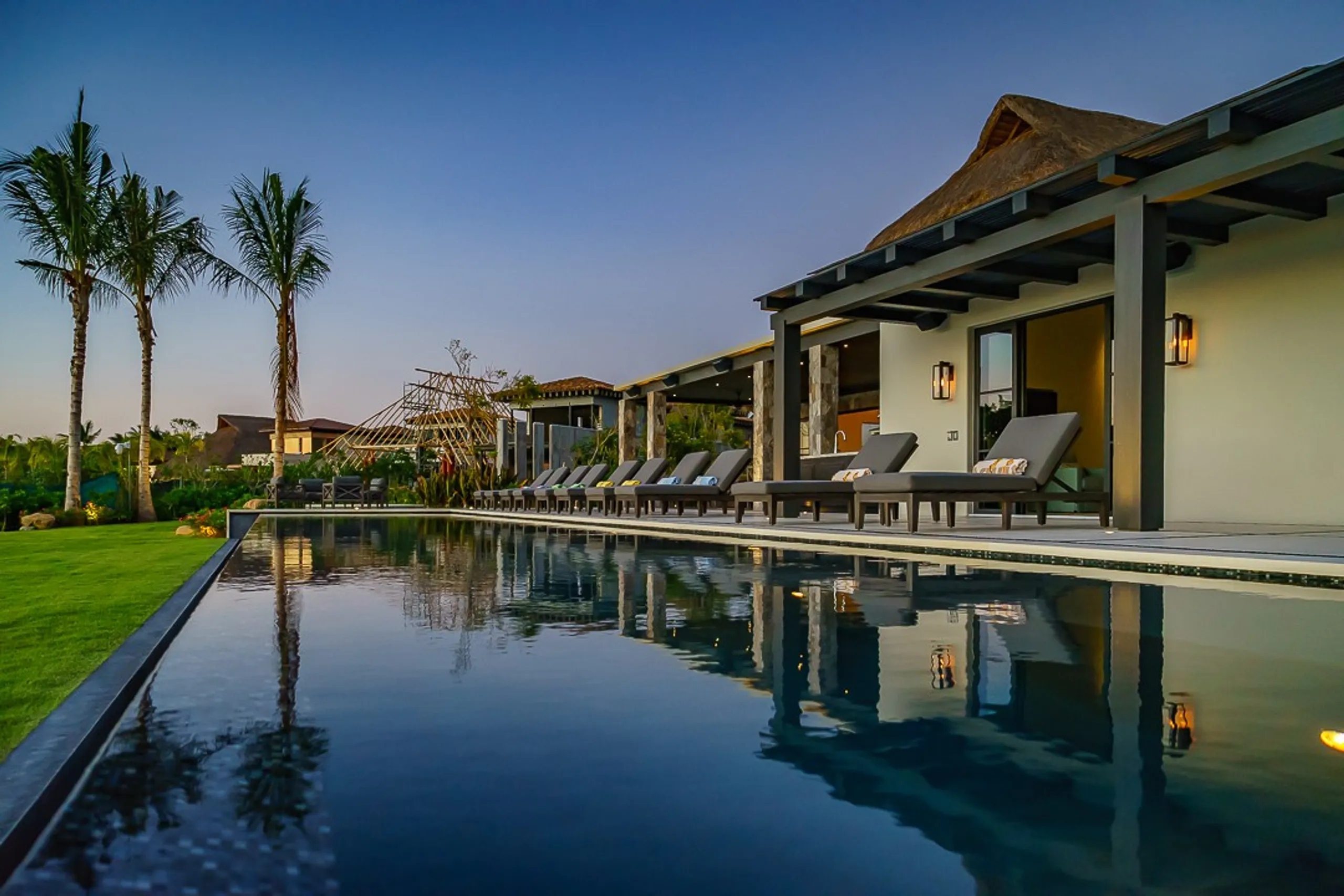 Ornate Punta Mita Villa with 72-Foot Infinity Pool, Playfield and Ocean Views — photograph 4