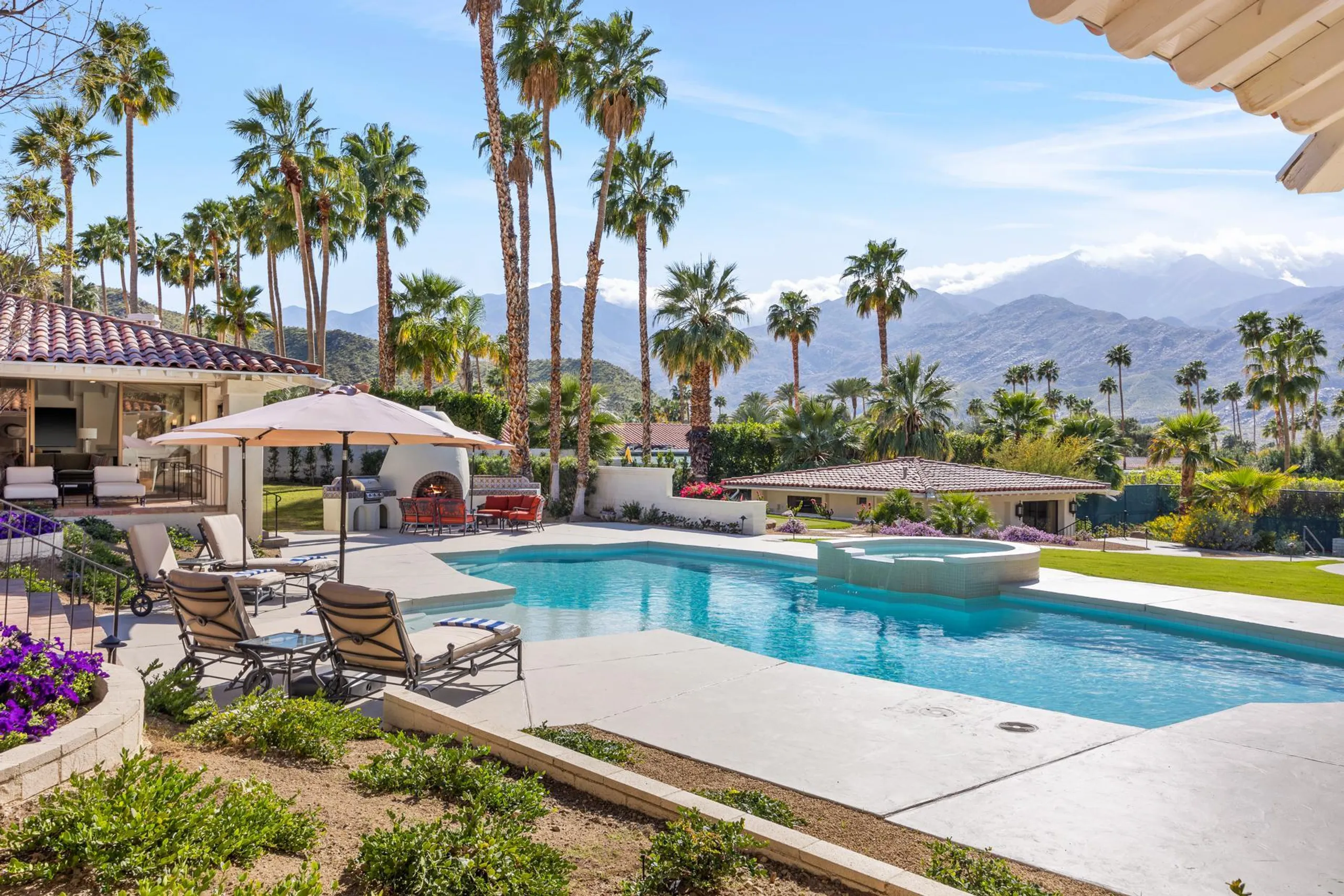 Lavish Palm Springs Tennis Estate with Lap Pool, 360-Degree Mountain Views, and Celebrity-Level Privacy — photograph 4