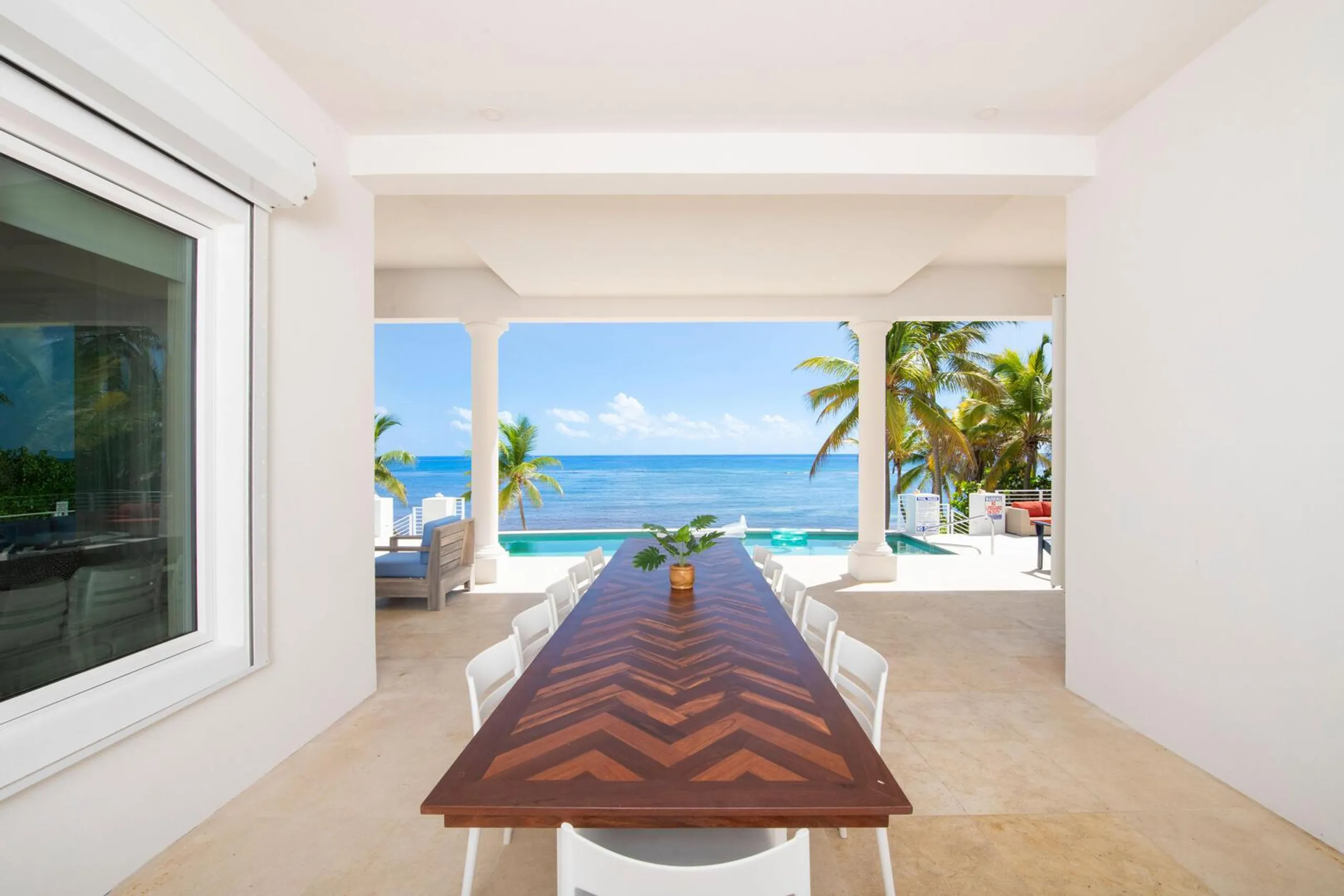 Elegant Ocean Kai Estate with Private Pool and Ocean Views — photograph 8