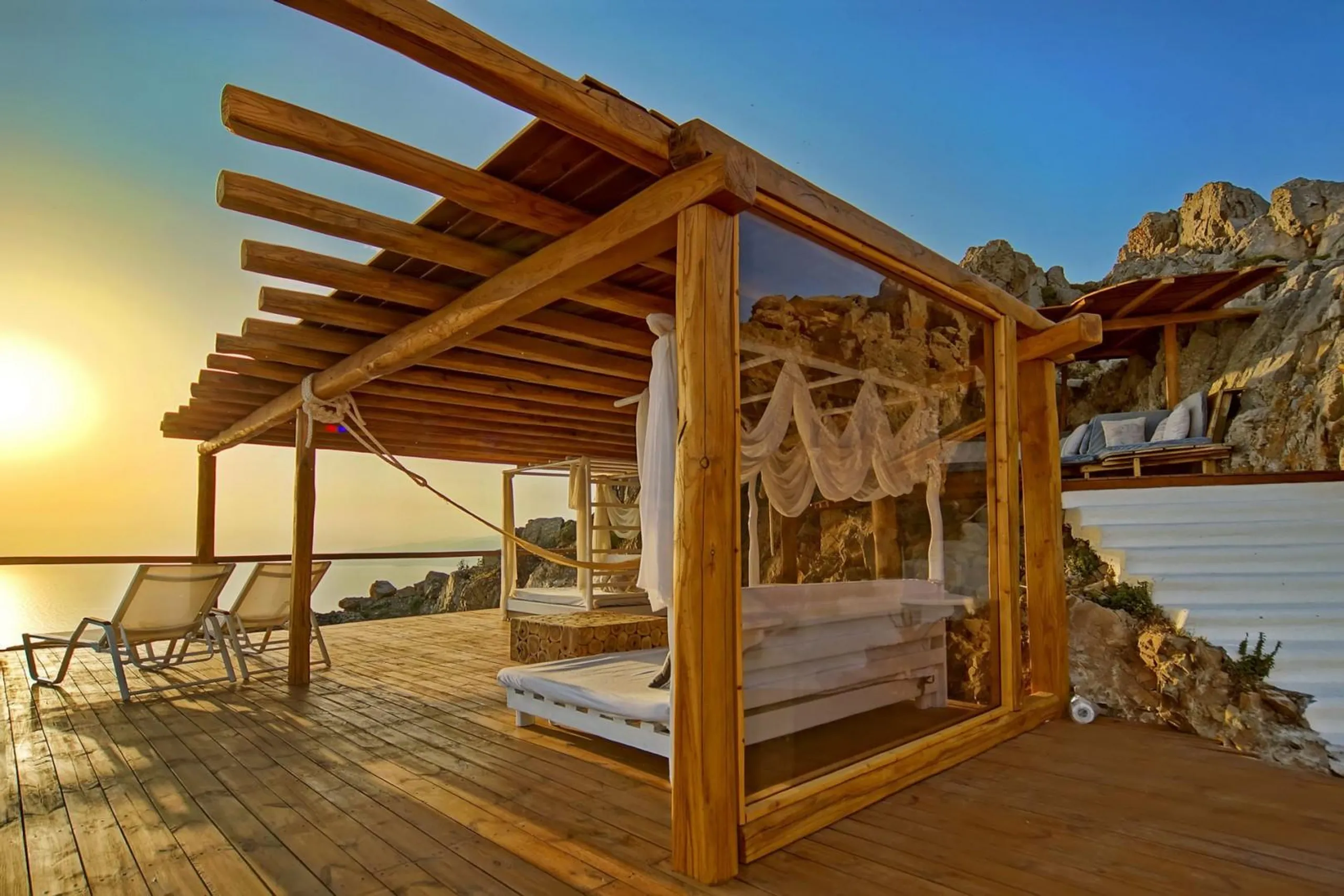 Ultimate Indulgence with Captivating Views with Private Heated Pool and Jacuzzi — photograph 3