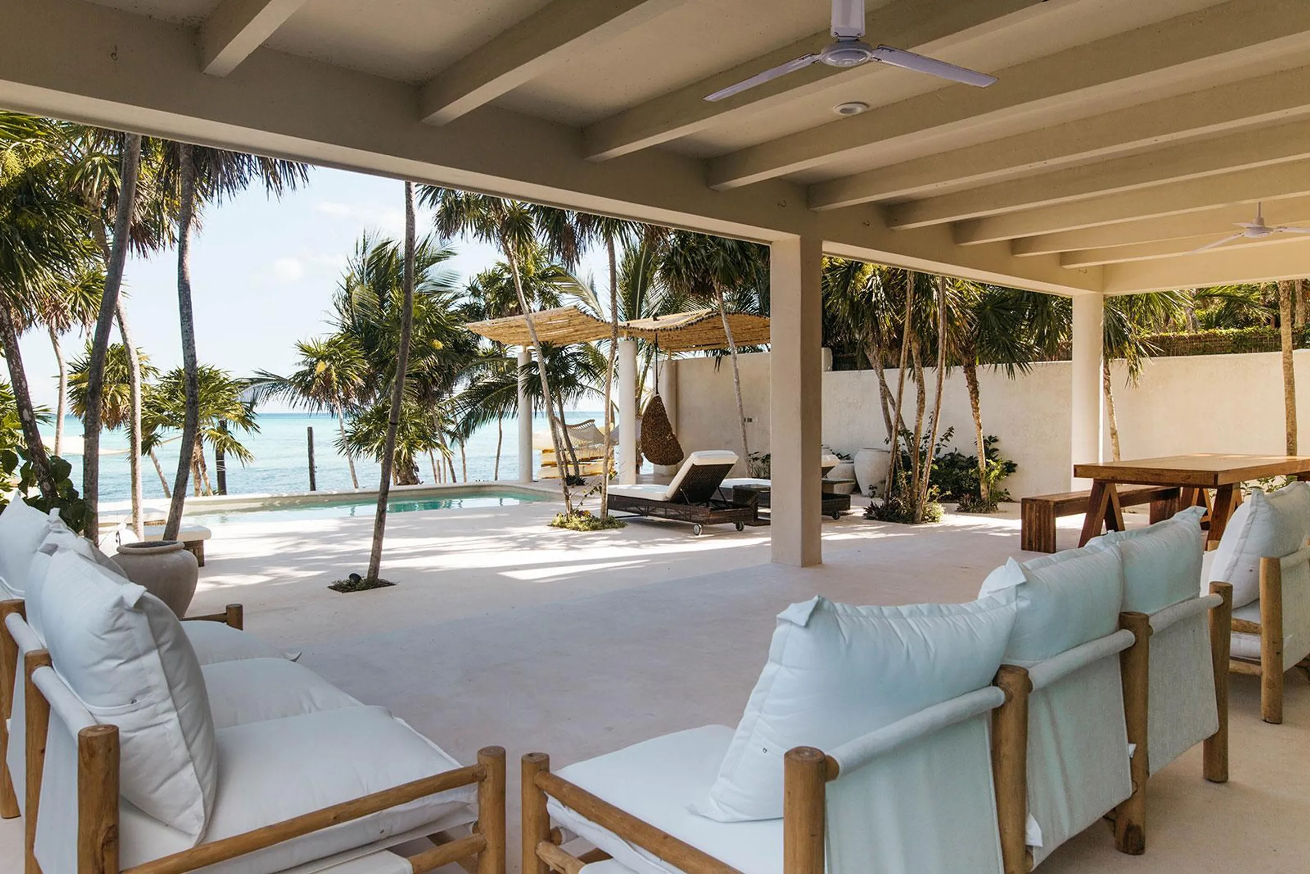 Soliman's Prestige Crystal Clear Oasis with Private Pool and Beachfront Access — photograph 7