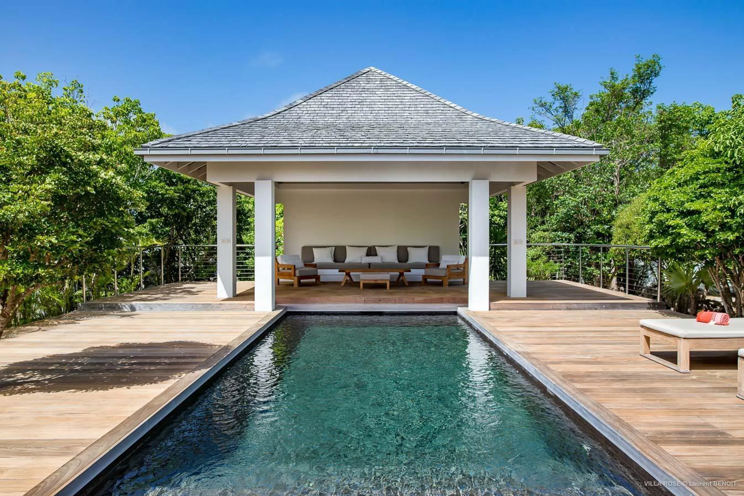 Majestic Tropical Villa with Private Pool and Ocean Views, Petit Cul de Sac