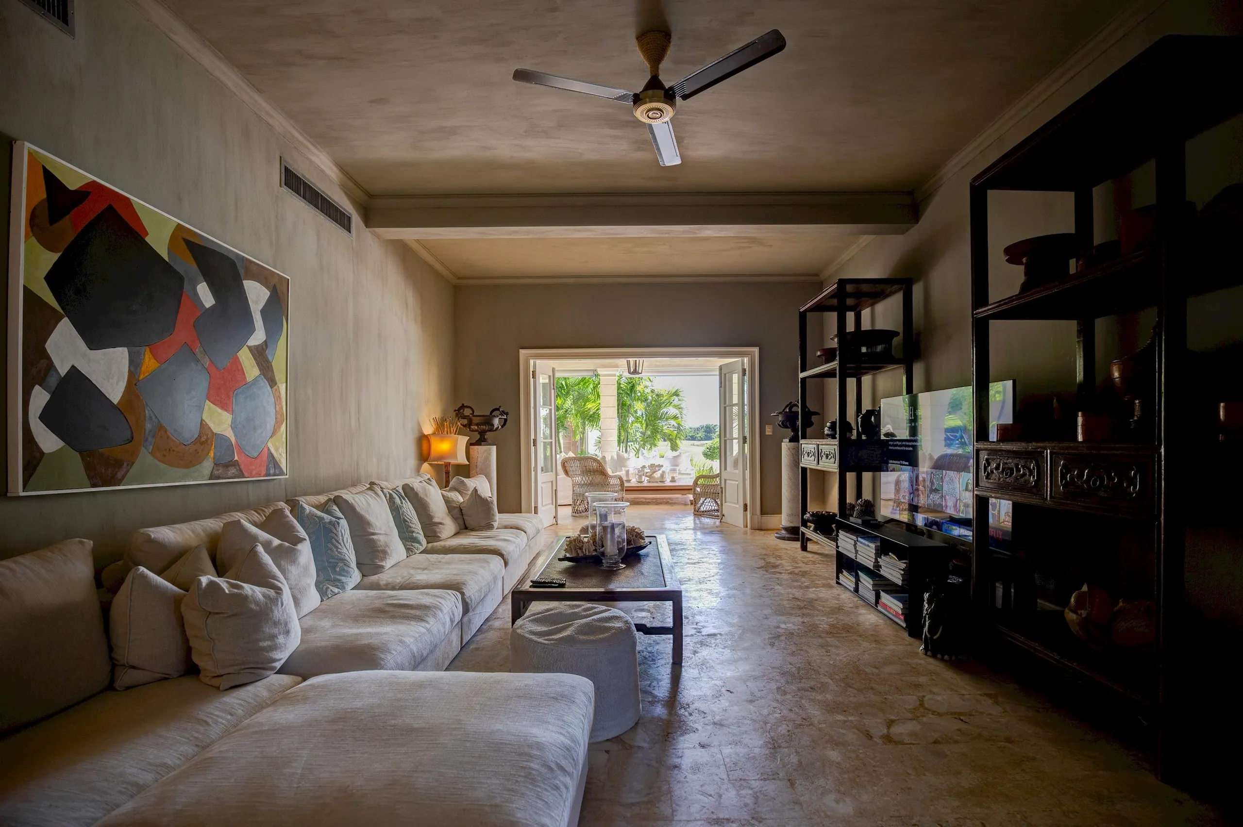 Splendid Six Bedroom Villa with Private Pool and Golf Views — photograph 11