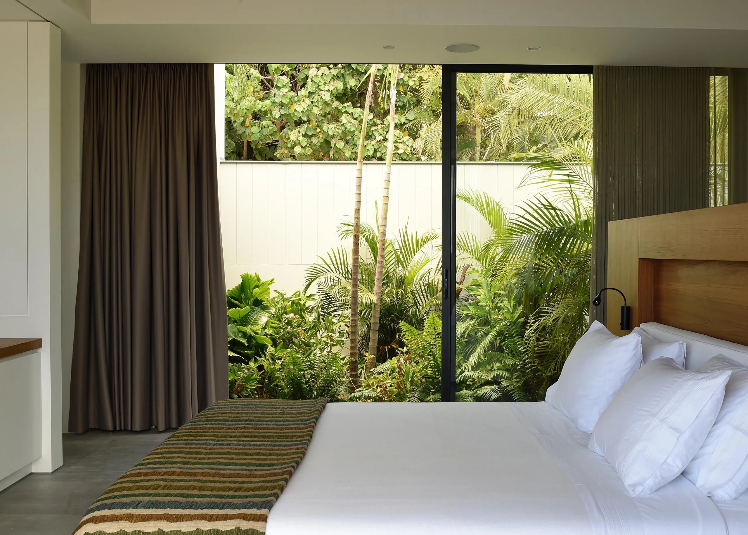 Elegant Paradise Villa with Private Pool and Lovely Views — photograph 8