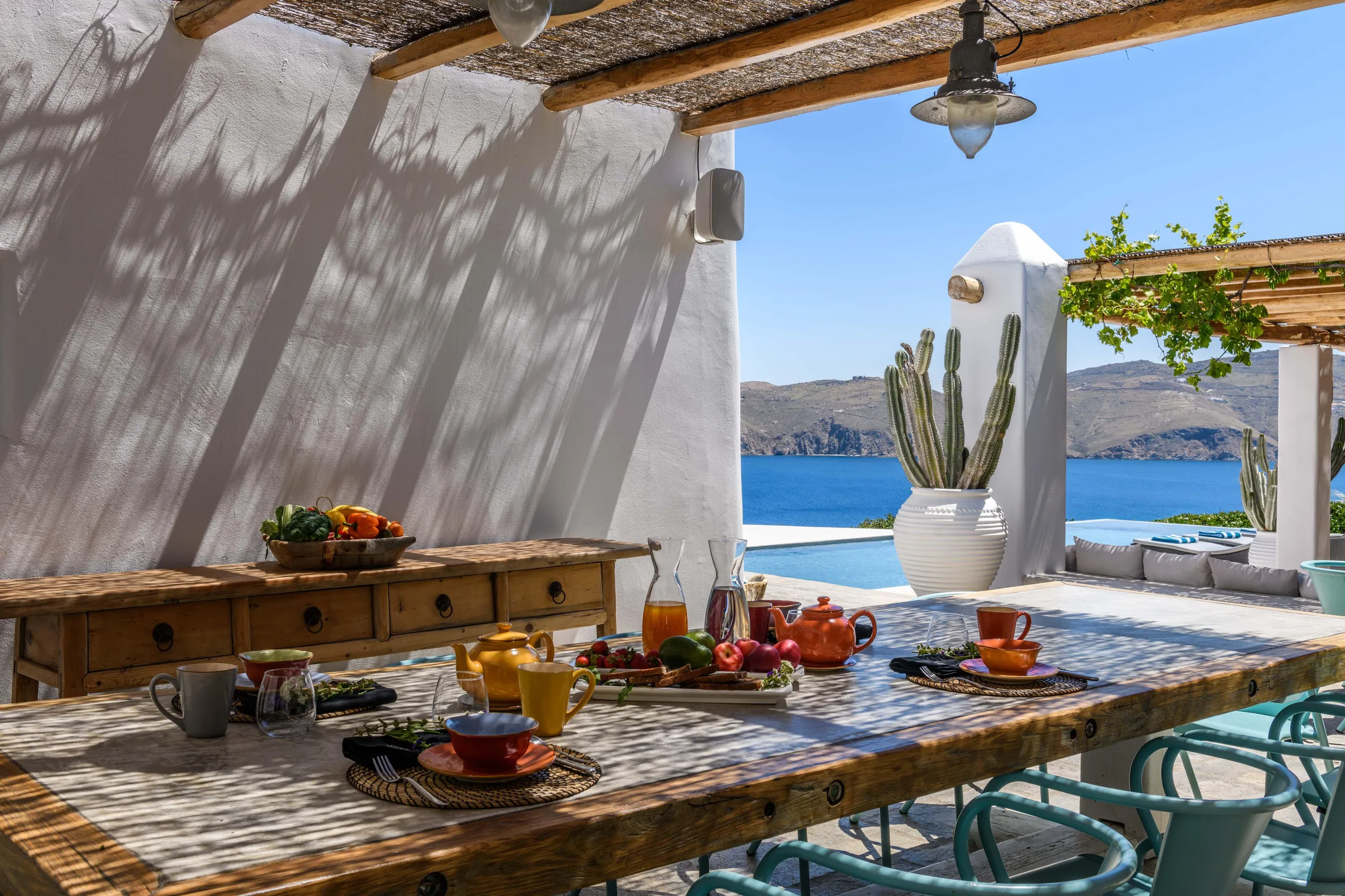 Immaculate Mykonos Villa with Designer Touches, Private Pool, Padel Court, and Panoramic Mediterranean Views — photograph 8